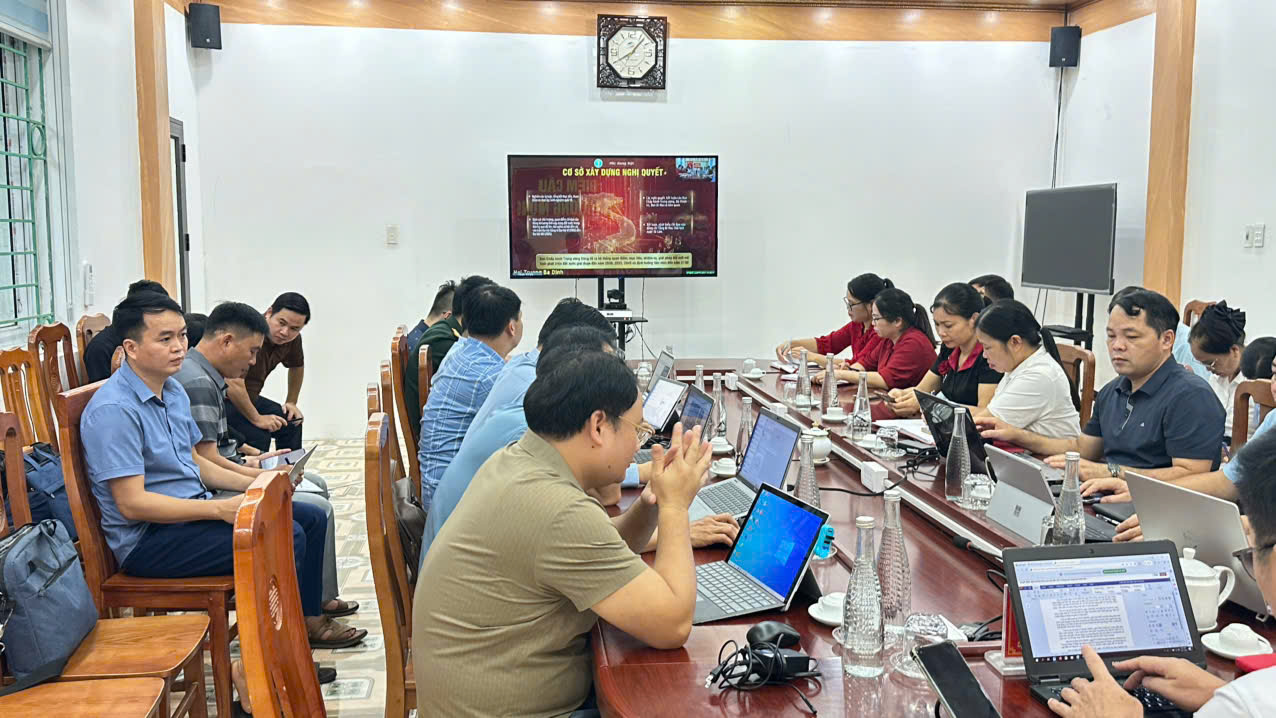 trưc tuyên 29.2.jpg
