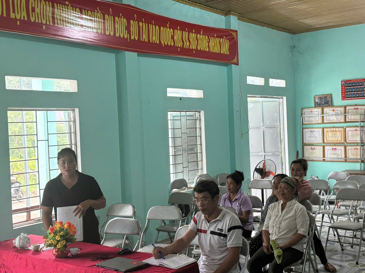 2 th&ocirc;n Th C&ocirc;ng TT.jpg