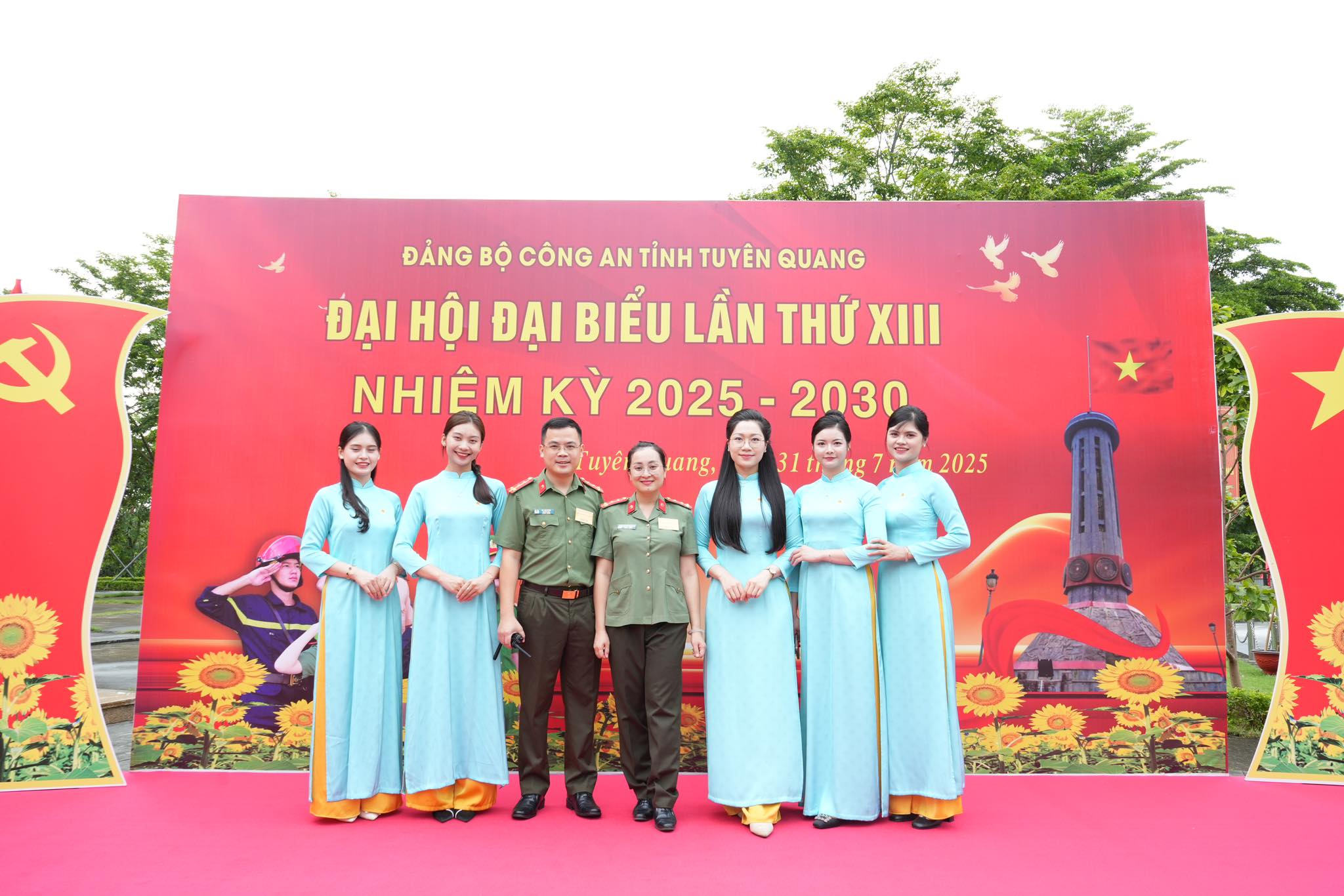 Một số hình ảnh áo dài xinh của cán bộ Hội Công an tỉnh Tuyên Quang