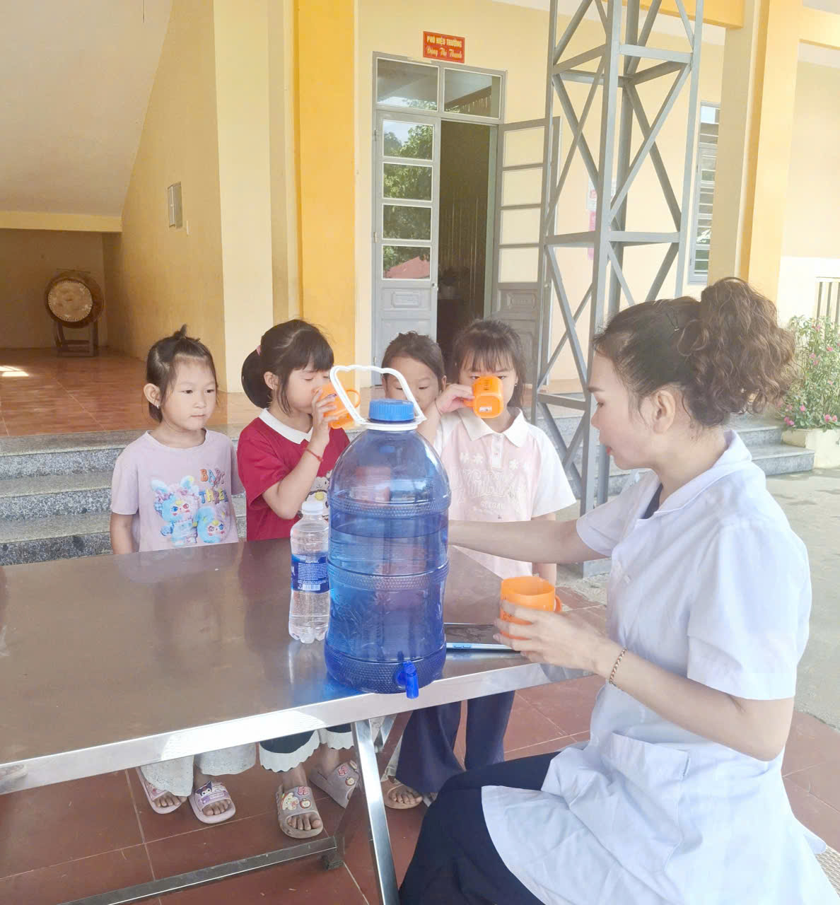 tẩy giun 2.jpg
