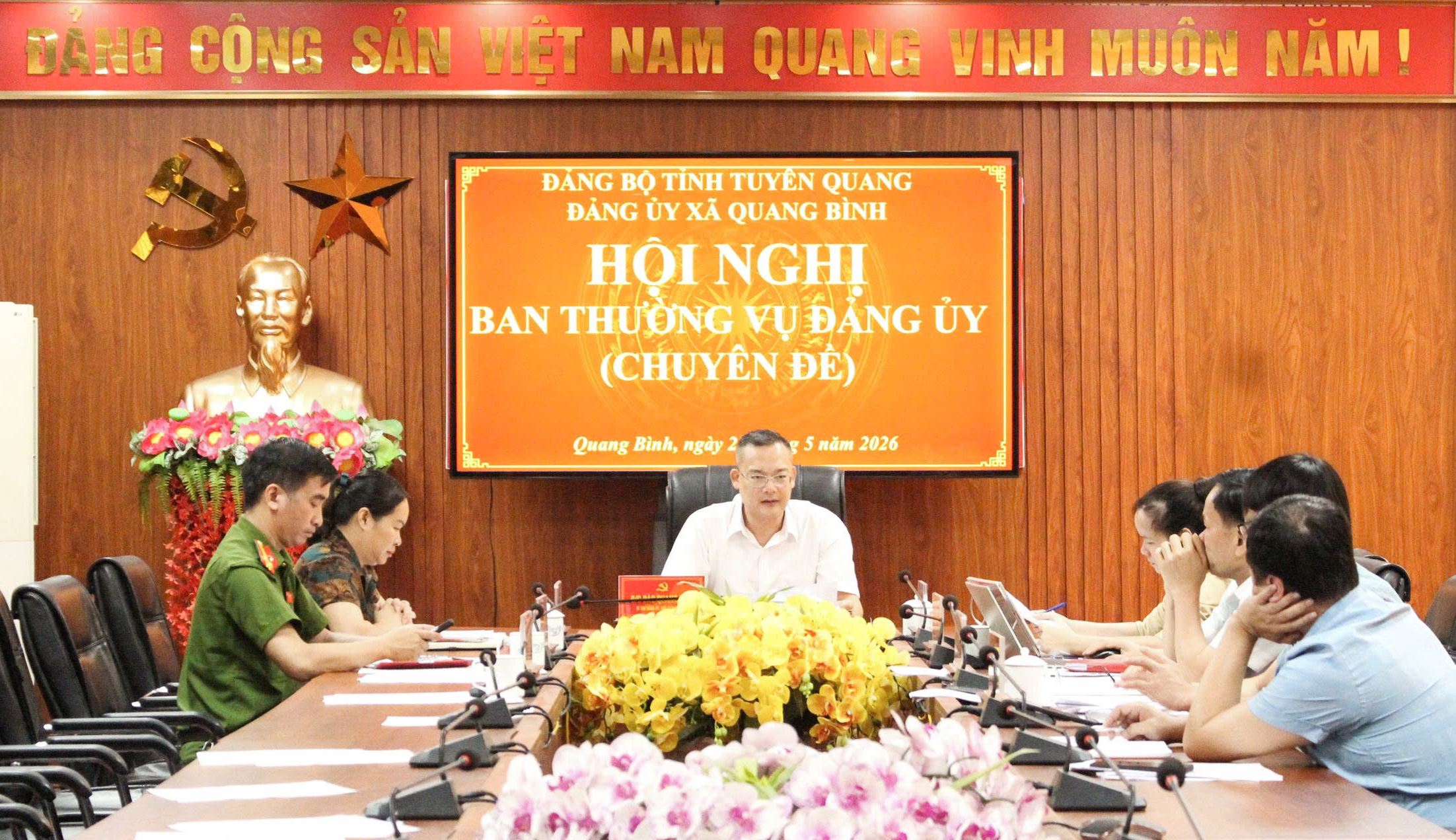 Ban Thường vụ Đảng uỷ xã Quang Bình họp chuyên đề về phương án bố trí, sắp xếp các thôn trên địa bàn