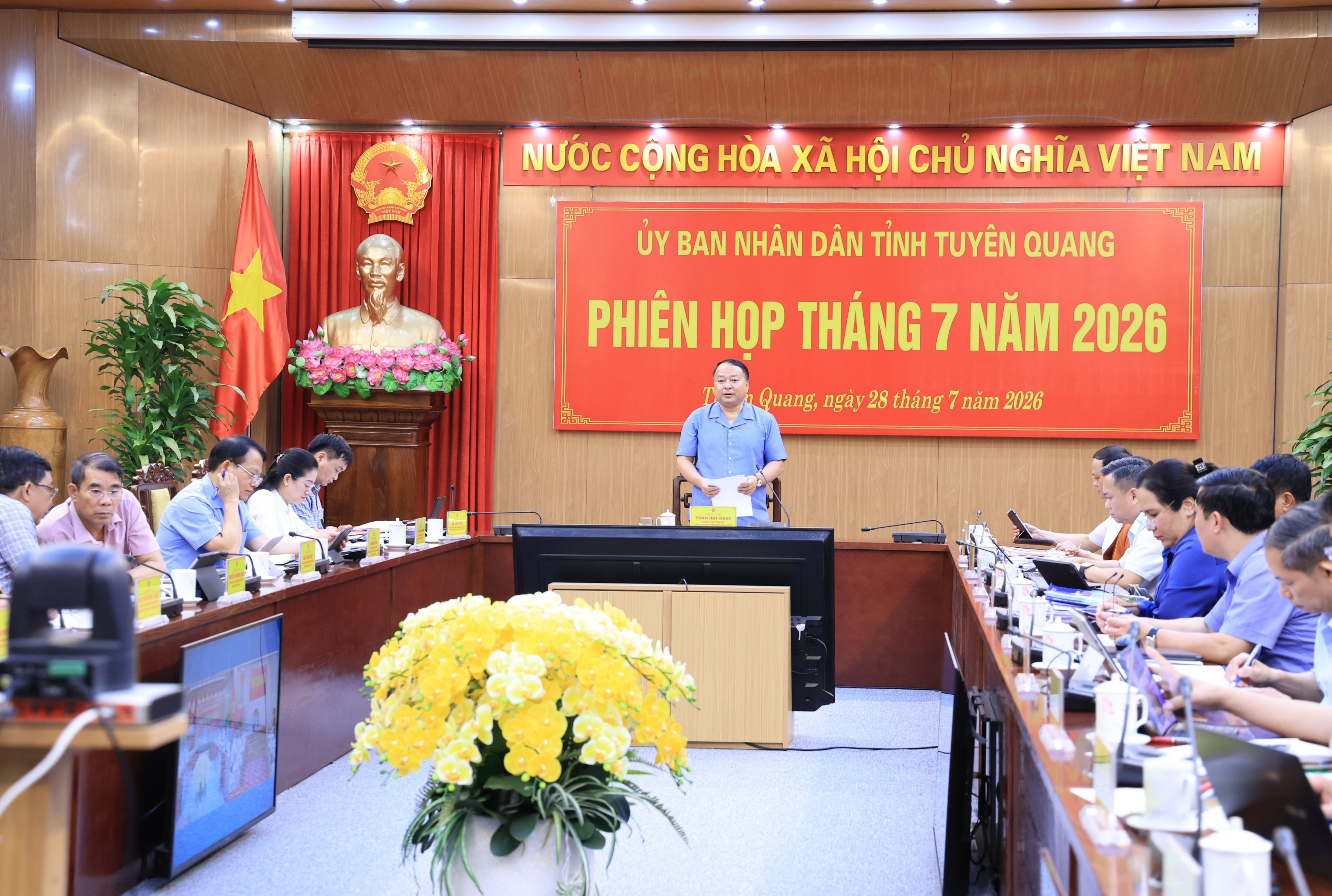 Chủ tịch UBND tỉnh Phan Huy Ngọc: Quyết liệt tháo gỡ khó khăn, tăng tốc hoàn thành các mục tiêu phát triển năm 2026