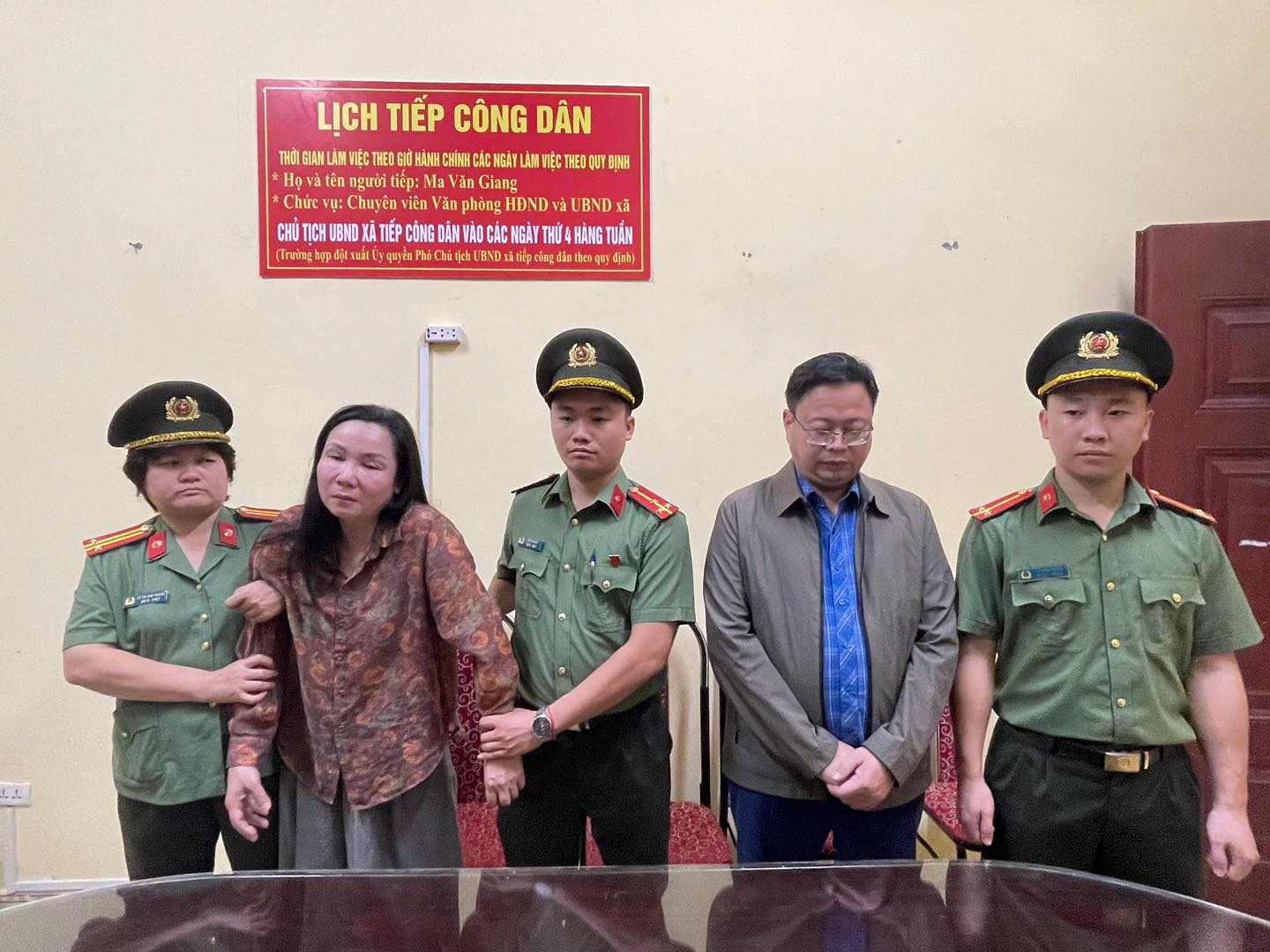 KHỞI TỐ 02 ĐỐI TƯỢNG KHAI THÁC KHOÁNG SẢN TRÁI PHÉP VÀ MUA BÁN, SỬ DỤNG VẬT LIỆU NỔ