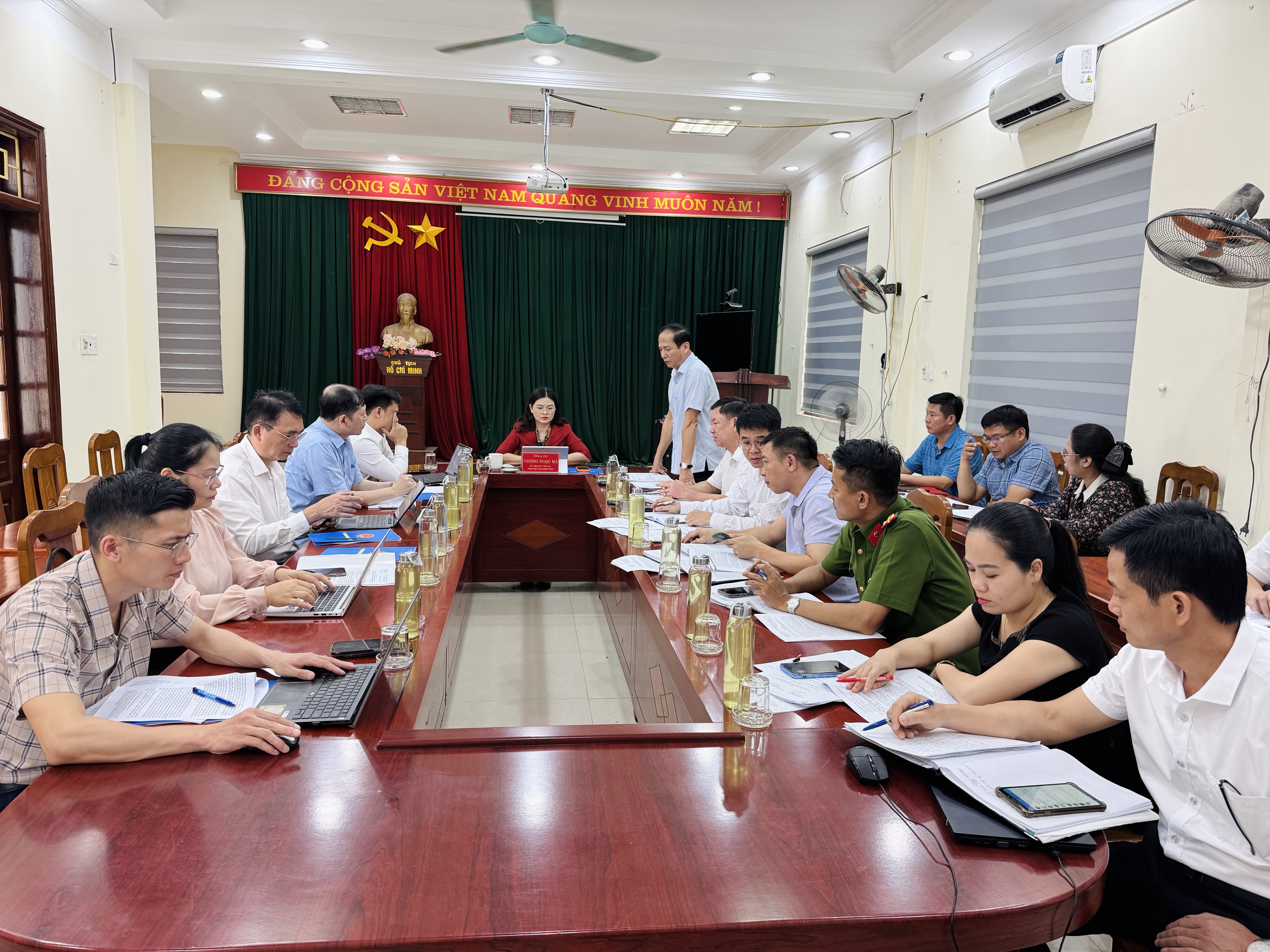 Phó Chủ tịch UBND tỉnh Vương Ngọc Hà làm việc với Đảng ủy xã Tân Trào