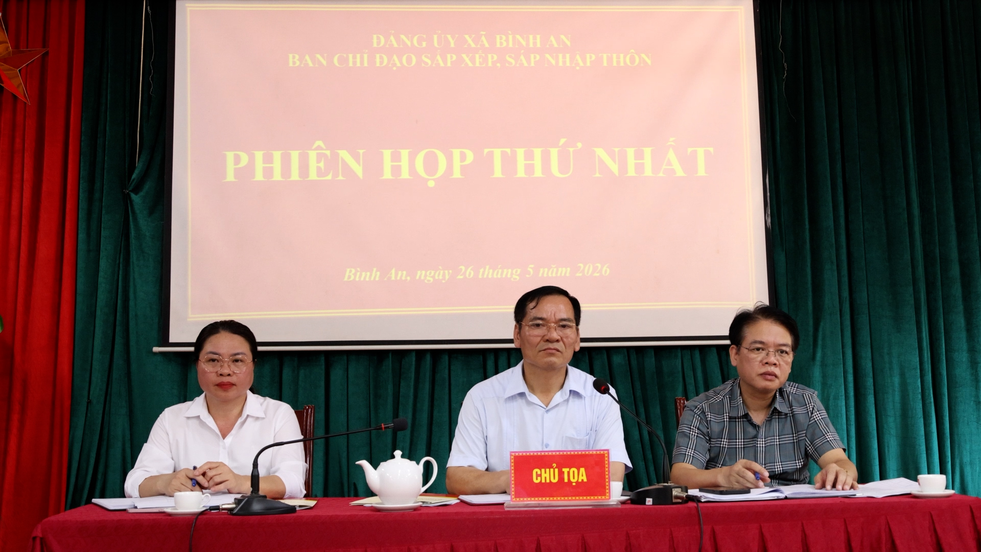 Chiều 26/5/2026, Đảng ủy xã Bình An tổ chức Hội nghị triển khai công tác sắp xếp, sáp nhập thôn trên địa bàn xã. Hội nghị nhằm quán triệt các chủ trương, văn bản chỉ đạo của Trung ương, của tỉnh và triển khai phương án thực hiện phù hợp với tình hình thực tế tại địa phương. 