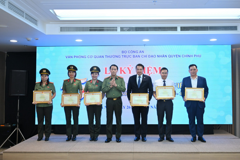 Kỷ niệm 15 năm Tạp chí Nhân quyền Việt Nam xuất bản số đầu tiên