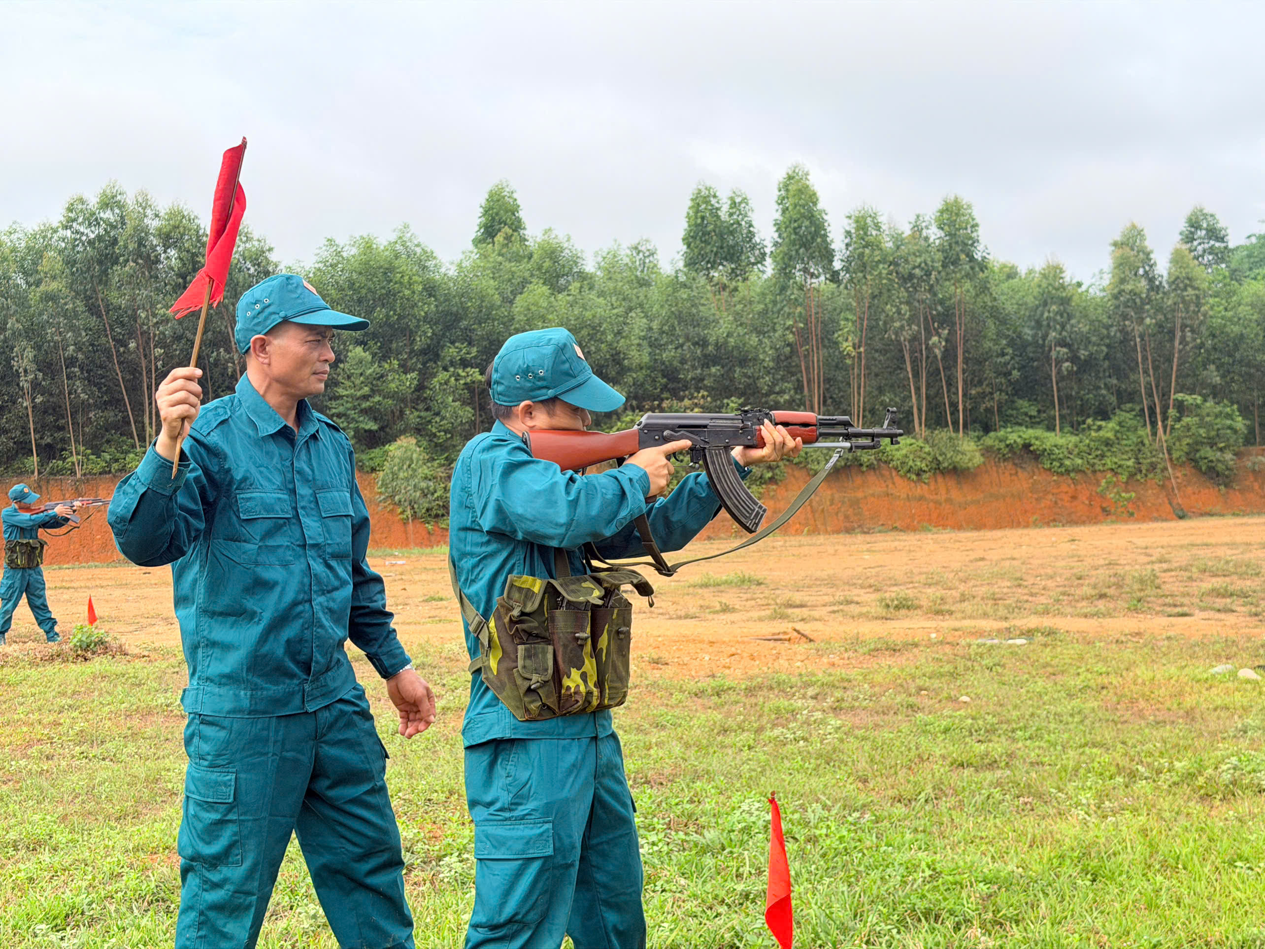 Ban chỉ huy Quân sự xã Nhữ Khê tổ chức kiểm tra bắn đạn thật cho lực lượng dân quân năm 2026