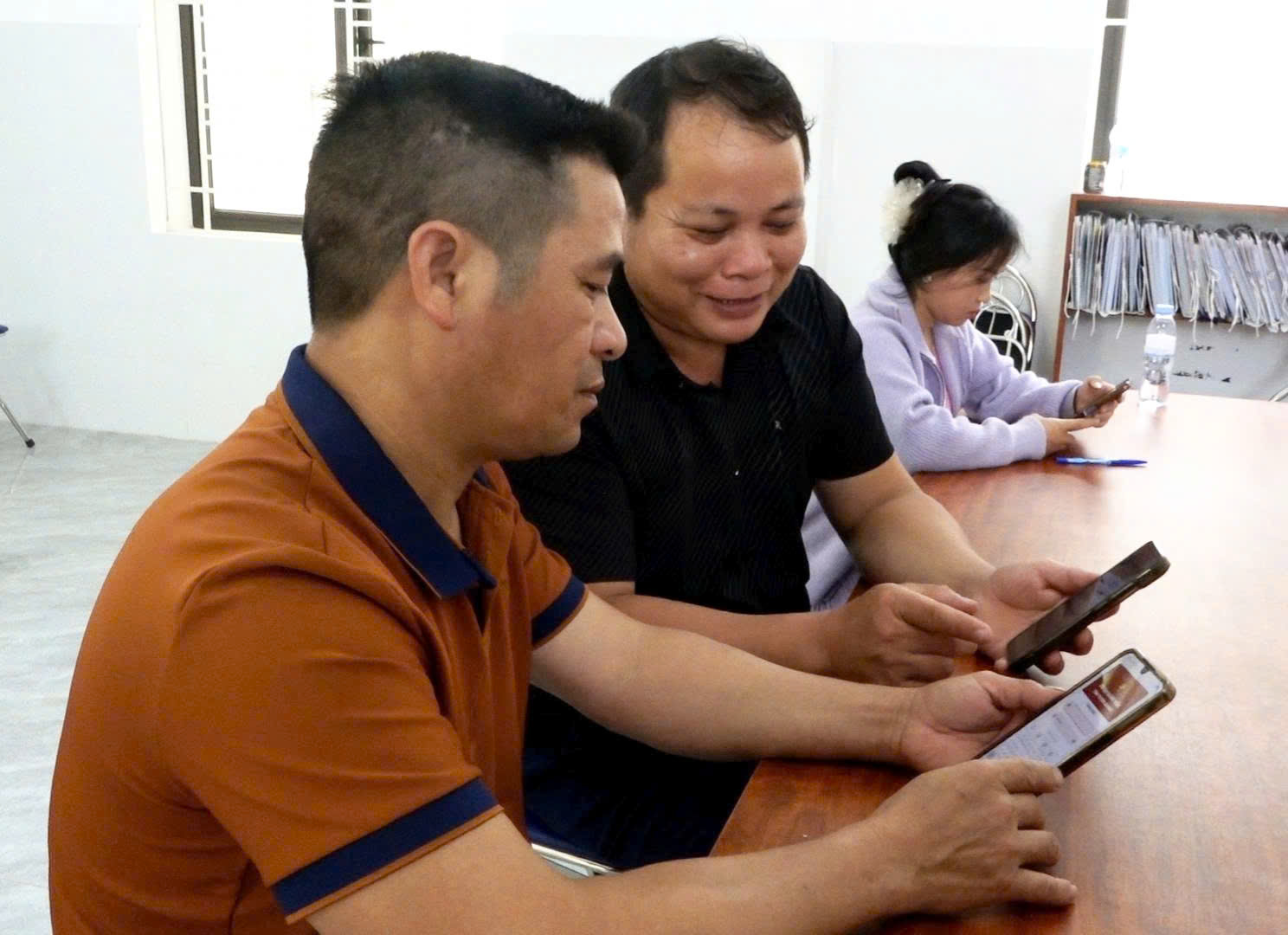 Sổ tay đảng viên điện tử – Nhịp cầu số kết nối ý Đảng, lòng dân