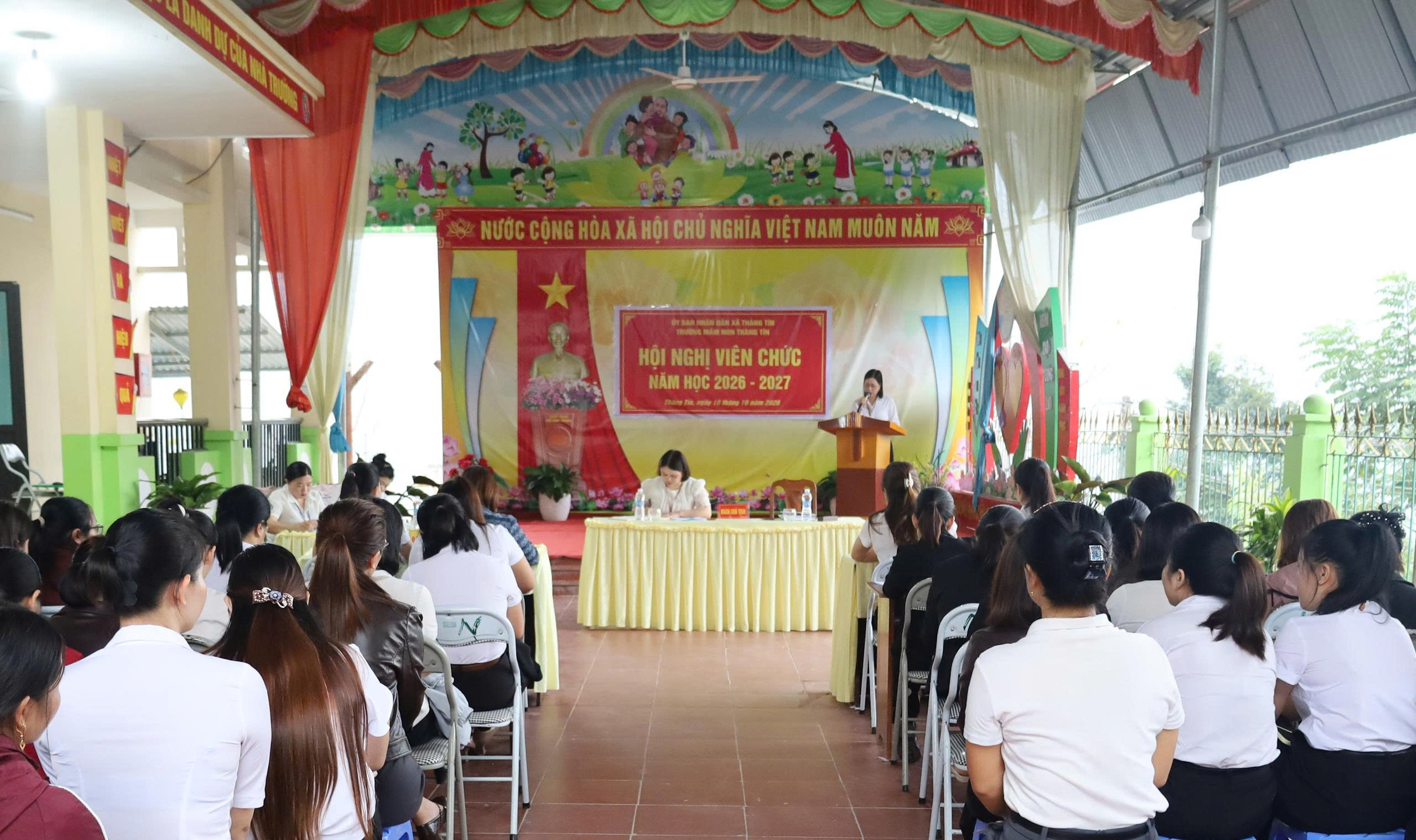 Trường Mầm non Thàng Tín tổ chức hội nghị viên chức năm học 2026–2027