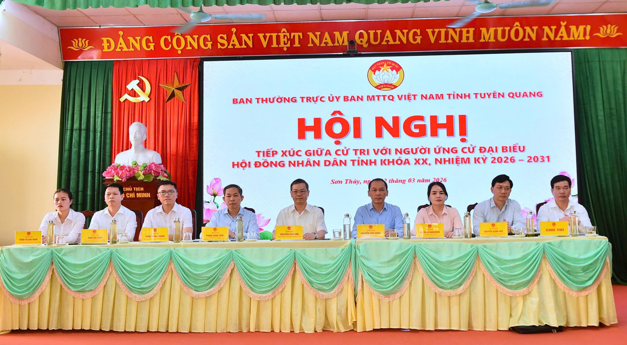 Các ứng cử viên đại biểu HĐND tỉnh công tác tại Sở Khoa học và Công nghệ tham gia tiếp xúc cử tri, vận động bầu cử