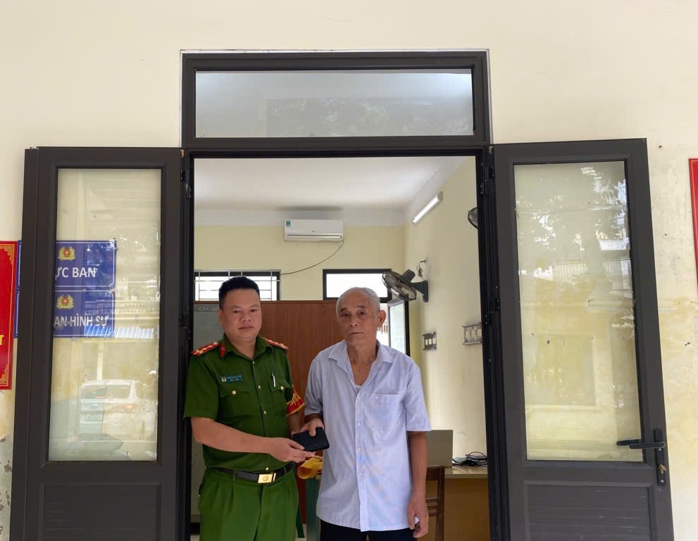 LAN TỎA HÀNH ĐỘNG ĐẸP NHẶT ĐƯỢC CỦA RƠI, TRẢ LẠI NGƯỜI ĐÁNH MẤT