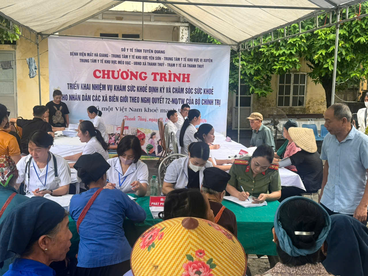 CÔNG AN XÃ THANH THUỶ PHỐI HỢP TRẠM Y TẾ TRIỂN KHAI KHÁM SỨC KHỎE ĐỊNH KỲ, CHĂM SÓC SỨC KHỎE NHÂN DÂN XÃ BIÊN GIỚI