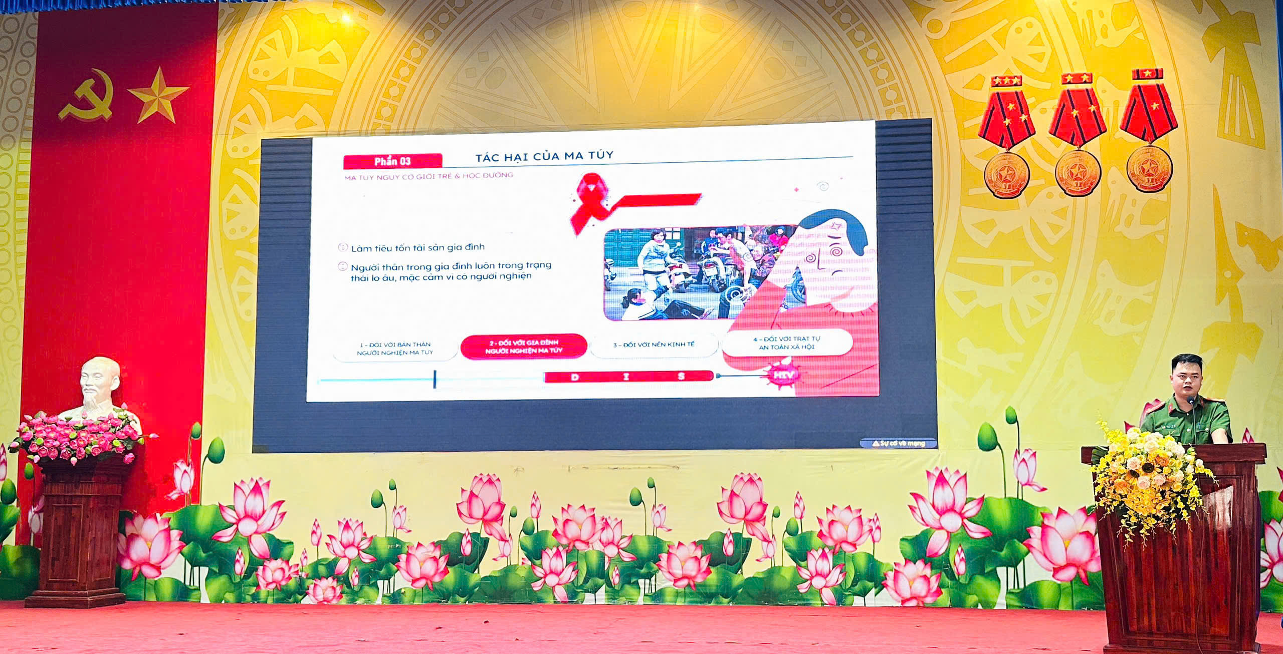 PHỐI HỢP TUYÊN TRUYỀN PHÁP LUẬT VỀ PHÒNG, CHỐNG MA TÚY TẠI TRƯỜNG PT DÂN TỘC NỘI TRÚ THPT TỈNH