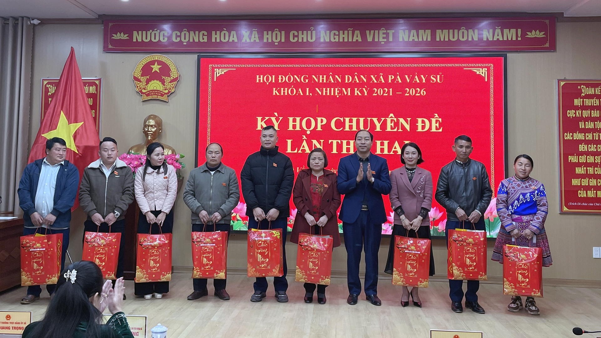 kỳ họp thứ 2-HDND x&atilde; (4).jpg