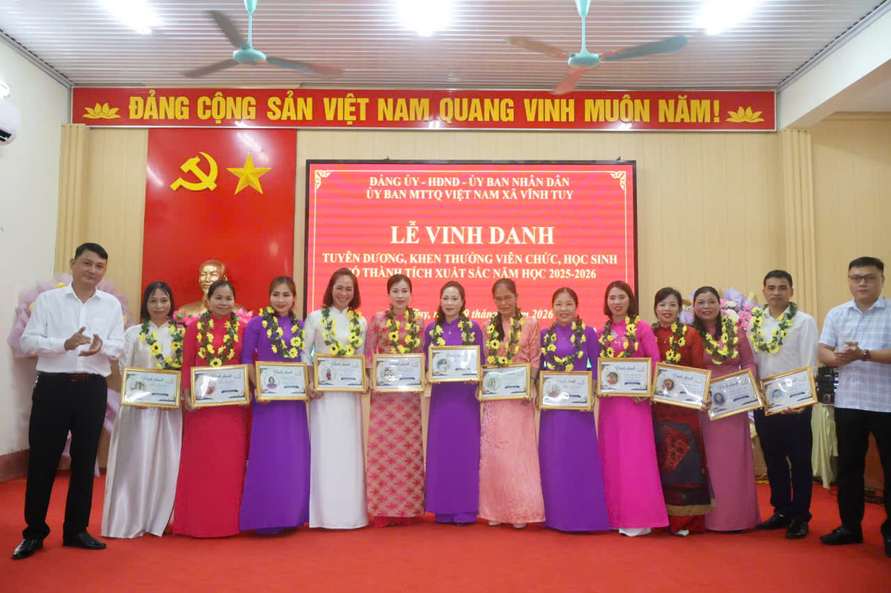 Vinh danh  a Tuấn tặng.jpg
