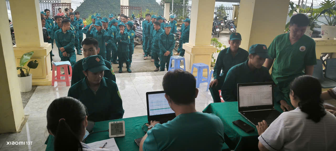 Khám sàng lọc bệnh lao, lao tiềm ẩn cho lực lượng Dân quân xã Khâu Vai