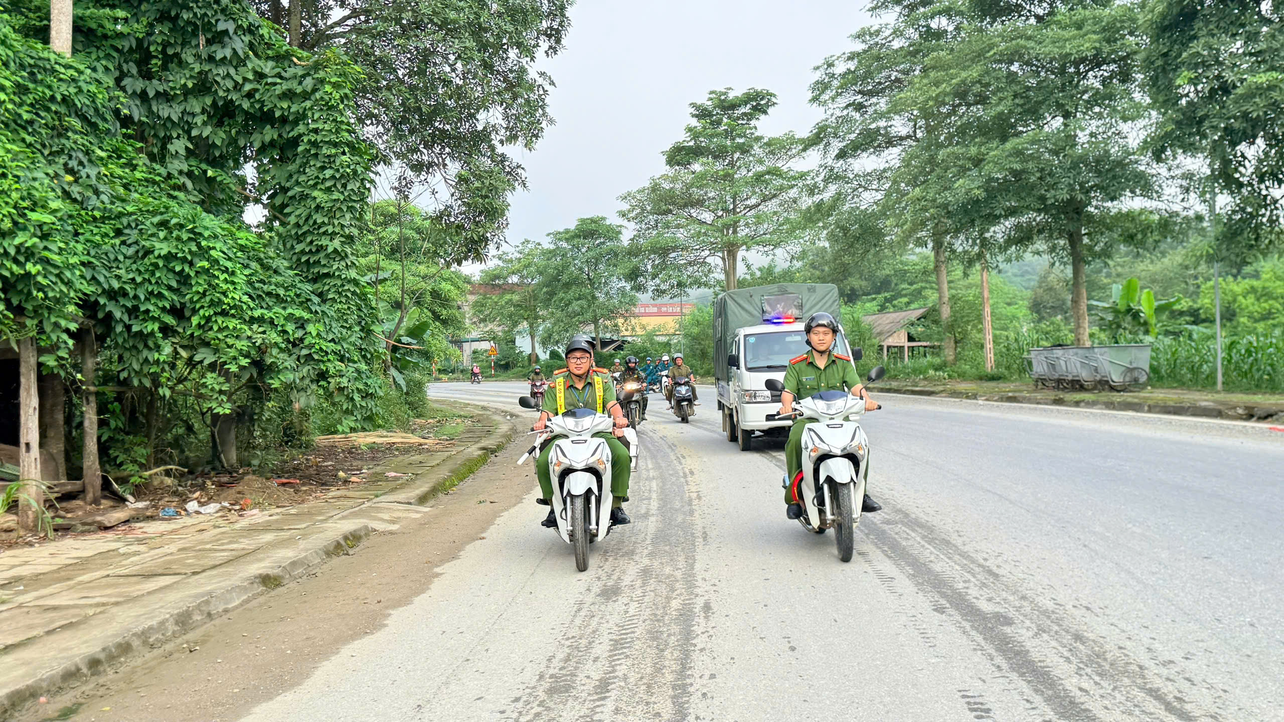  XÂY DỰNG NIỀM TIN NƠI CỘT MỐC BIÊN CƯƠNG