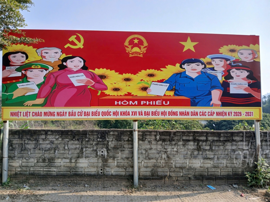 H&Ograve;M PHIẾU1.jpg