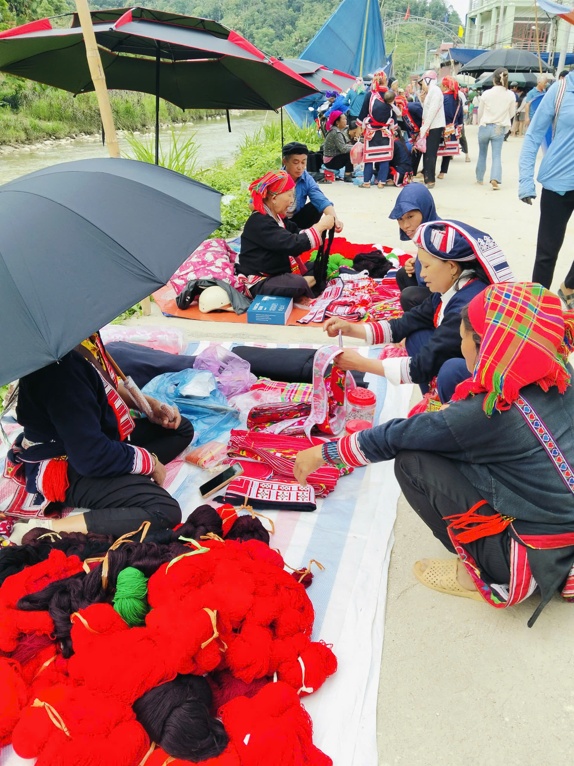 TUYÊN TRUYỀN CHỢ PHIÊN