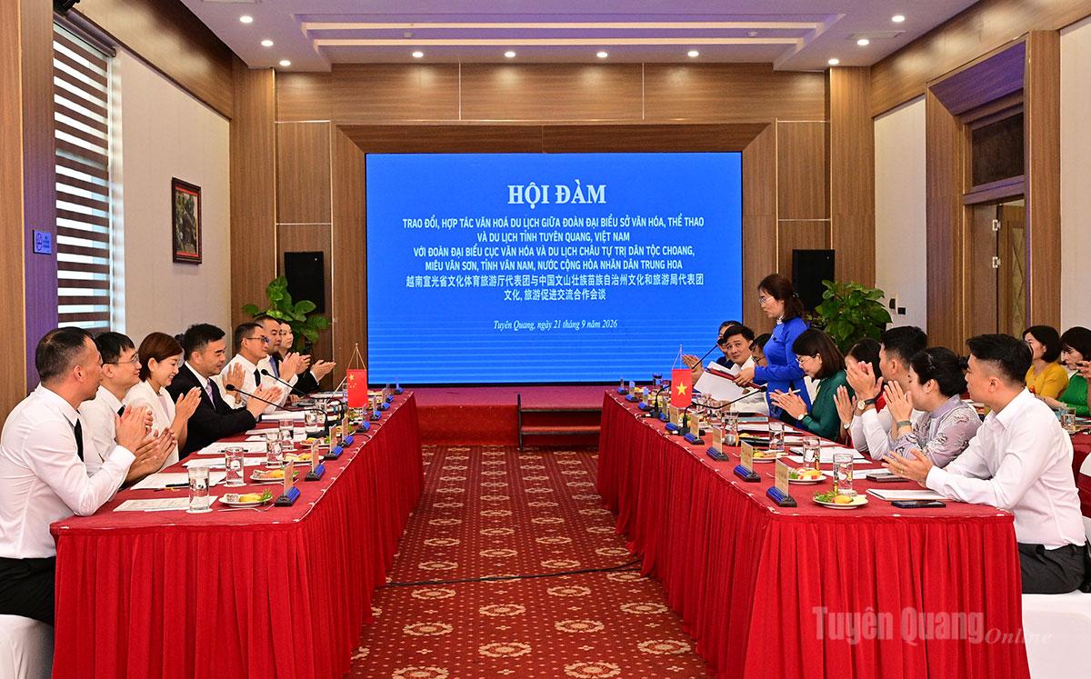 Tuyên Quang - Châu Văn Sơn (Trung Quốc) đẩy mạnh hợp tác toàn diện về văn hóa và du lịch