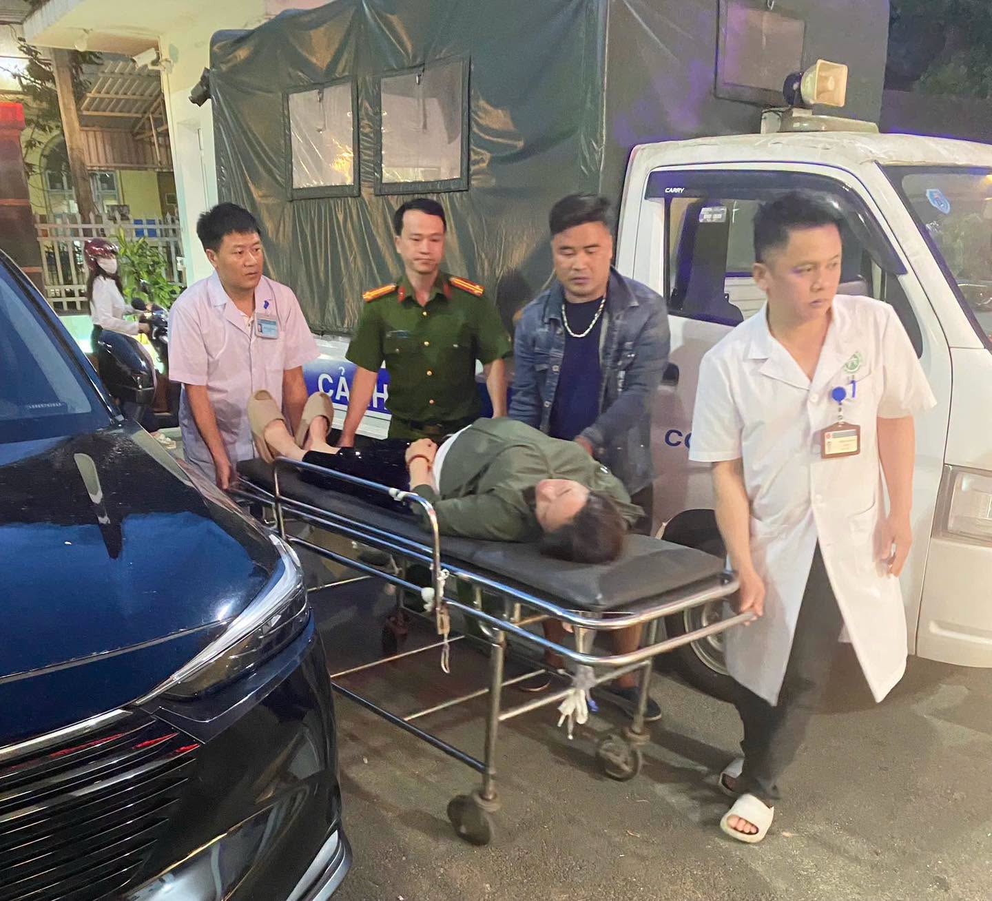 KỊP THỜI HỖ TRỢ NGƯỜI PHỤ NỮ MANG THAI BỊ NGẤT ĐẾN BỆNH VIỆN CẤP CỨU