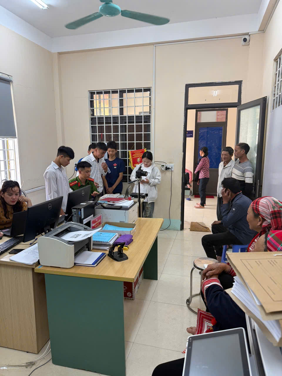 CÔNG AN XÃ NẬM DỊCH TĂNG CƯỜNG CẤP CĂN CƯỚC CÔNG DÂN CHO TRẺ EM ĐỦ ĐIỀU KIỆN