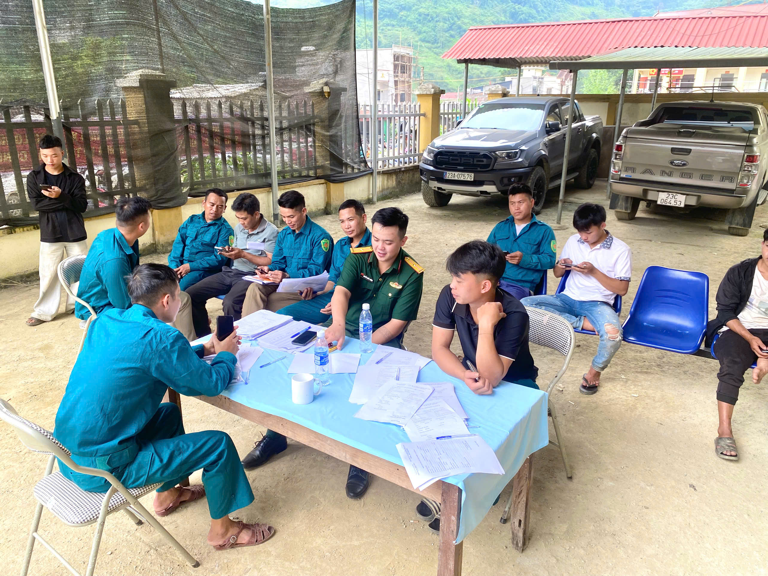 HỘI ĐỒNG NGHĨA VỤ QUÂN SỰ XÃ NGỌC LONG TỔ CHỨC KHÁM SƠ TUYỂN NGHĨA VỤ QUÂN SỰ VÀ THỰC HIỆN NGHĨA VỤ CÔNG AN NHÂN DÂN NĂM 2027