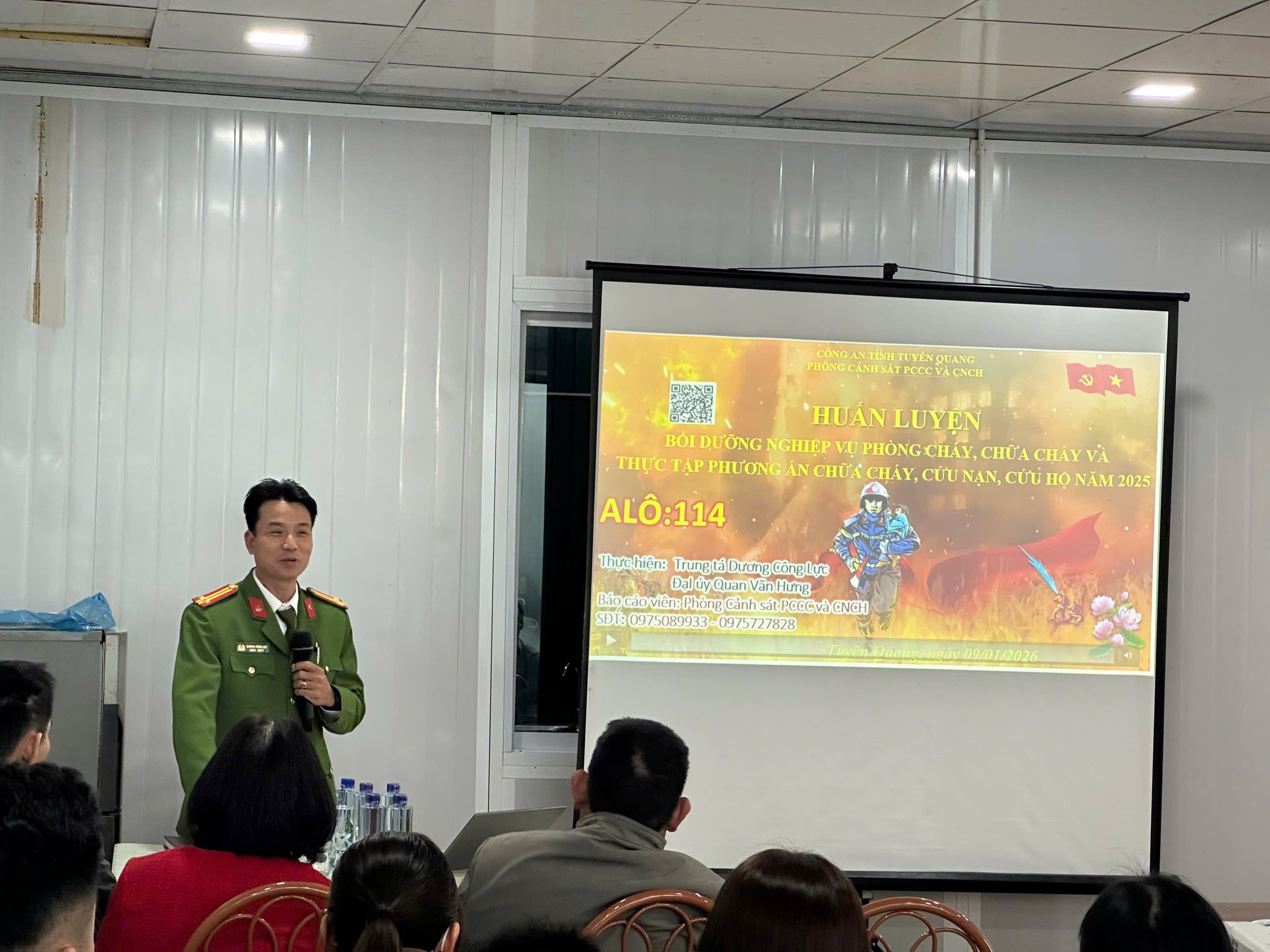 HUẤN LUYỆN NGHIỆP VỤ VỀ PCCC VÀ CNCH, THỰC TẬP PHƯƠNG ÁN CHỮA CHÁY VÀ CỨU NẠN, CỨU HỘ TẠI BỆNH VIỆN ĐA KHOA 153