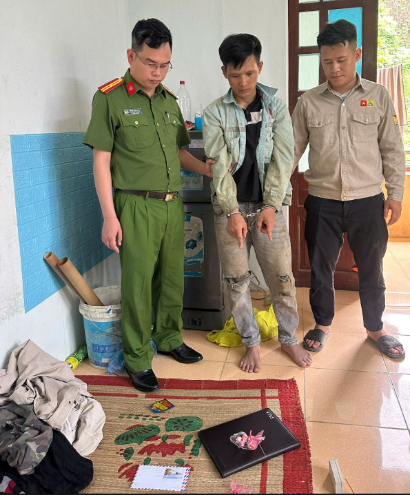 CÔNG AN XÃ NÀ HANG PHÁT HIỆN, BẮT GIỮ ĐỐI TƯỢNG TÀNG TRỮ TRÁI PHÉP CHẤT MA TÚY