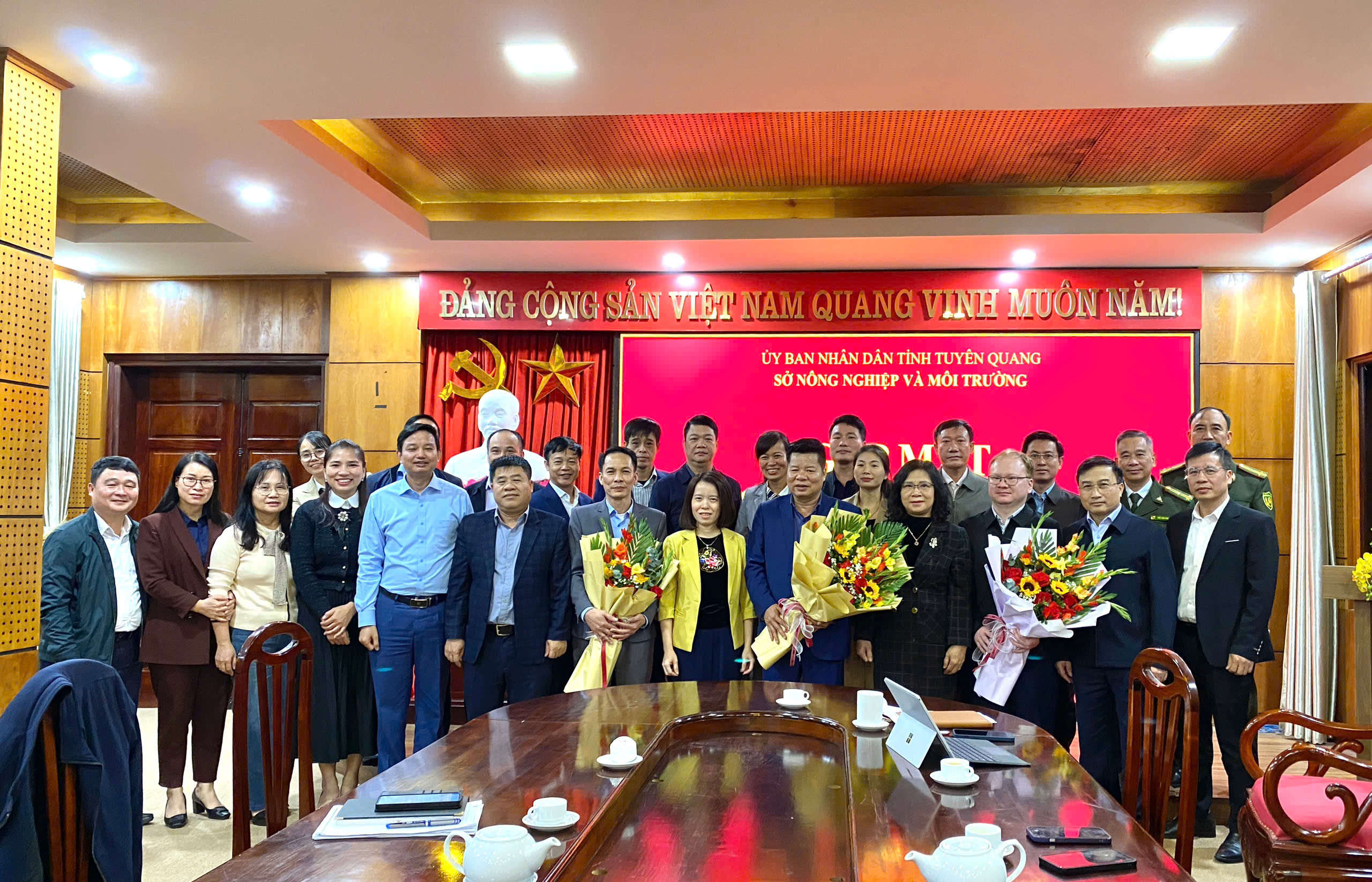 Sở Nông nghiệp và Môi trường gặp mặt, chia tay các đồng chí lãnh đạo được điều động, bổ nhiệm giữ chức vụ lãnh đạo quản lý.