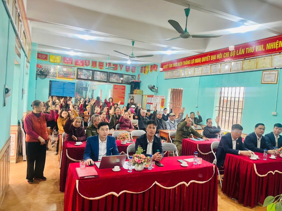 HN lấy &yacute; kiến cử tri tại BQ. 2.jpg