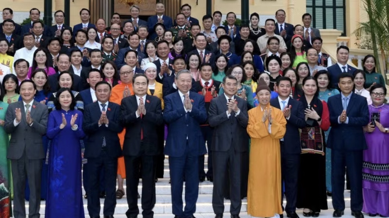 Đổi mới tư duy, hoàn thiện thể chế về công tác dân tộc, chính sách dân tộc