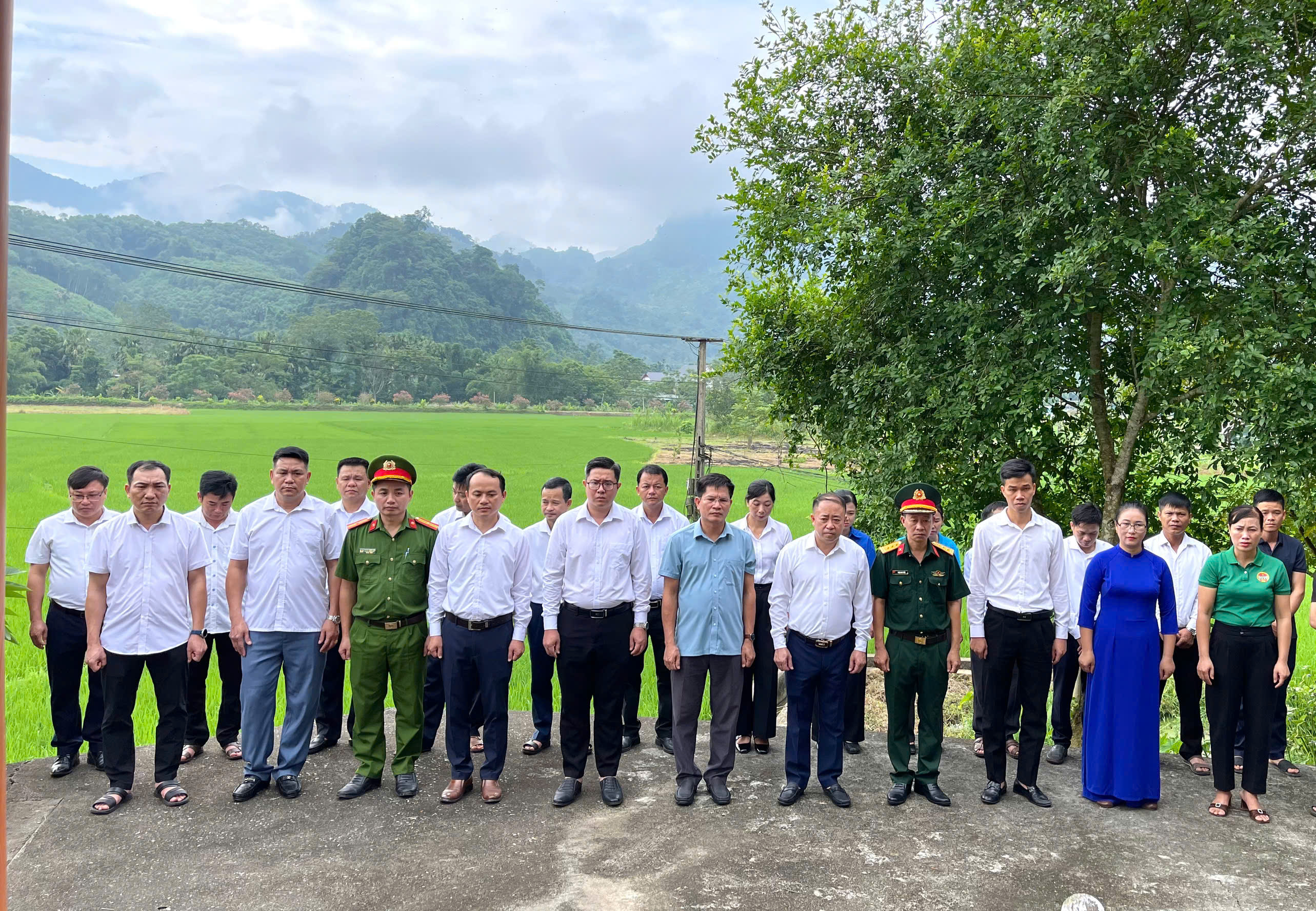 XÃ BẠCH XA TỔ CHỨC LỄ DÂNG HƯƠNG, VIẾNG NHÀ BIA GHI TÊN LIỆT SĨ NHÂN KỶ NIỆM 79 NĂM NGÀY THƯƠNG BINH - LIỆT SĨ (27/7/1947 - 27/7/2026)
