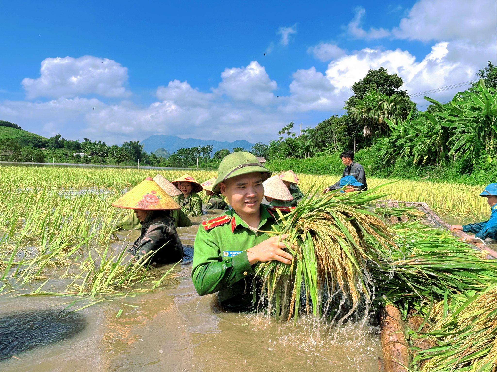 TUỔI TRẺ CÔNG AN TUYÊN QUANG BẢN LĨNH, XUNG KÍCH, VÌ NHÂN DÂN PHỤC VỤ