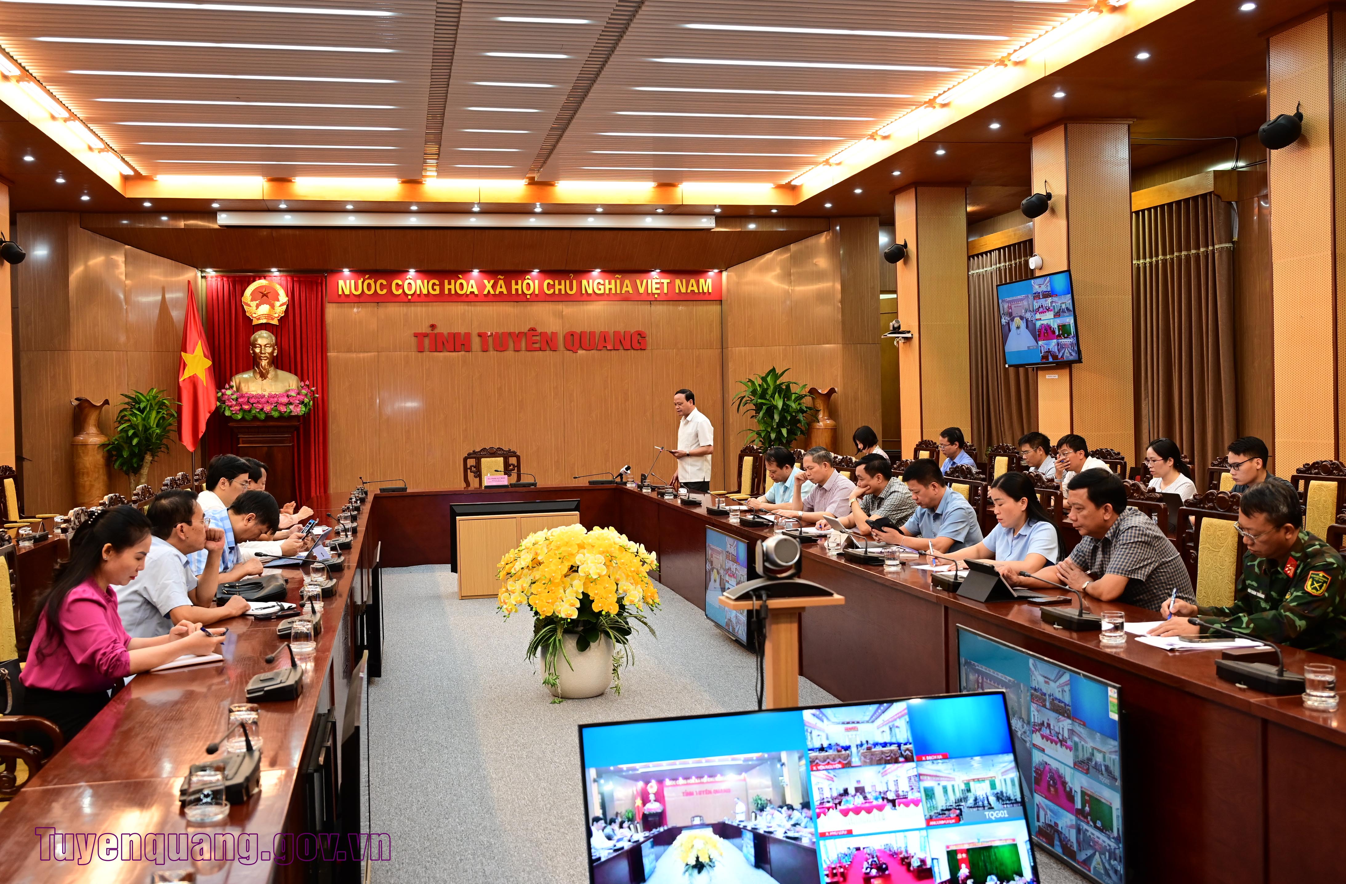 Tuyên Quang họp trực tuyến với các xã, phường triển khai ứng phó hoàn lưu bão số 10