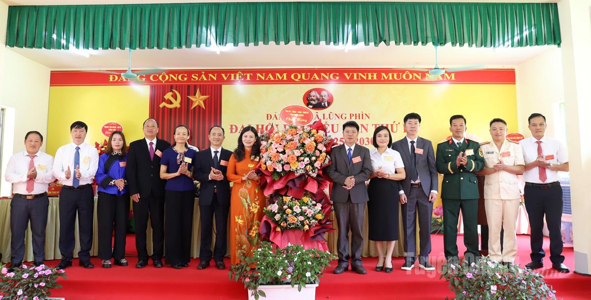 Phó Chủ tịch UBND tỉnh Vương Ngọc Hà dự Đại hội đại biểu Đảng bộ xã Lũng Phìn lần thứ I, nhiệm kỳ 2025-2030