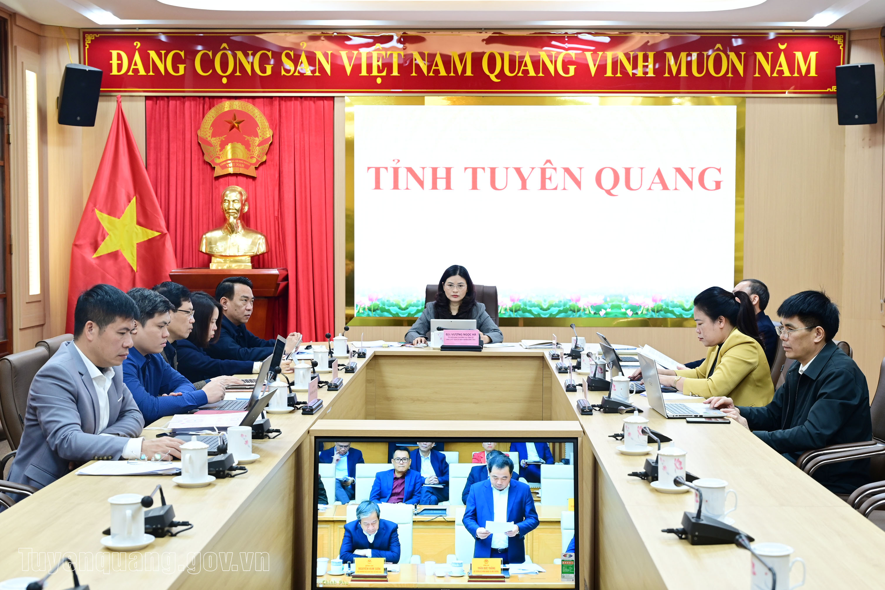 Thủ tướng Chính phủ Phạm Minh Chính chủ trì hội nghị triển khai các nghị quyết trọng tâm của Quốc hội