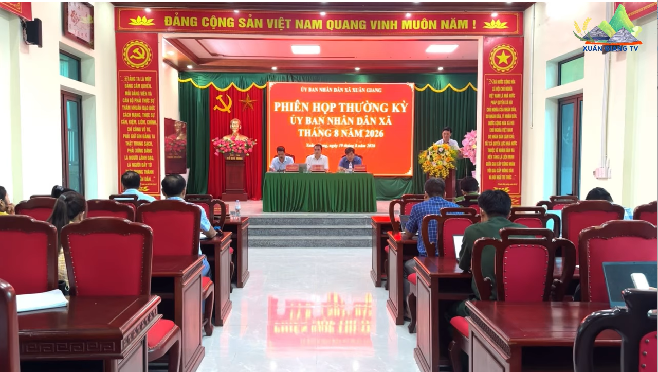 UBND XÃ XUÂN GIANG TỔ CHỨC PHIÊN HỌP THƯỜNG KỲ THÁNG 8