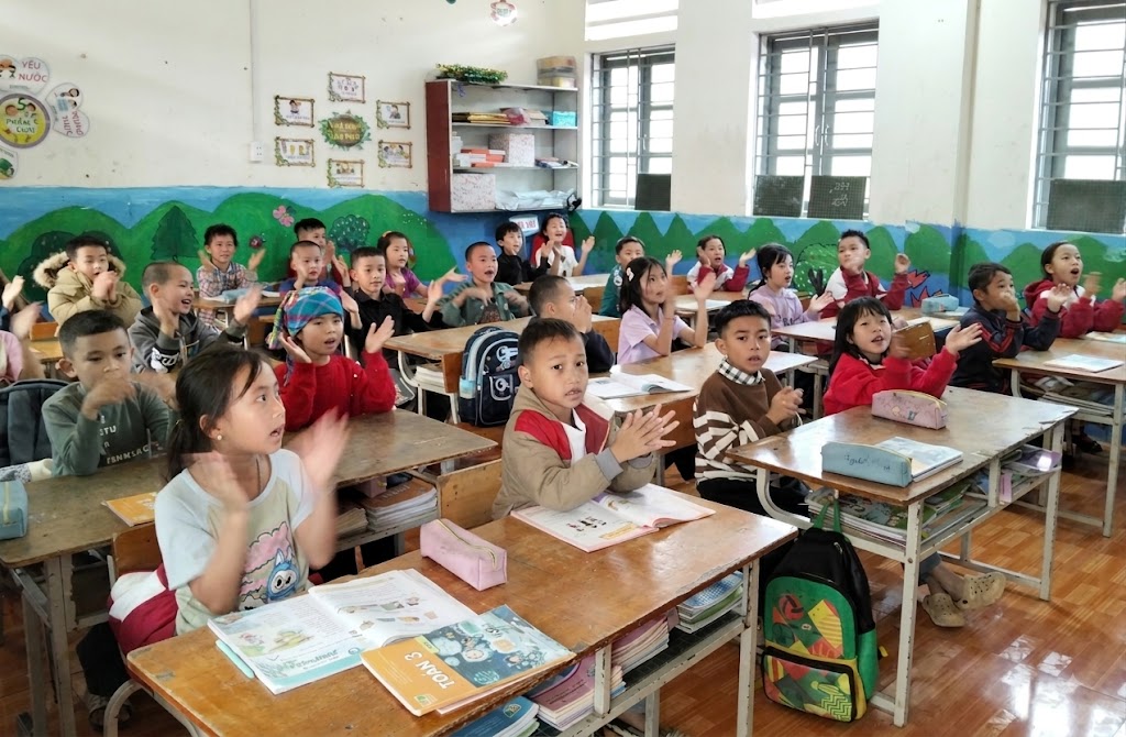 Tát Ngà triển khai nhiệm vụ trọng tâm năm học 2026-2027