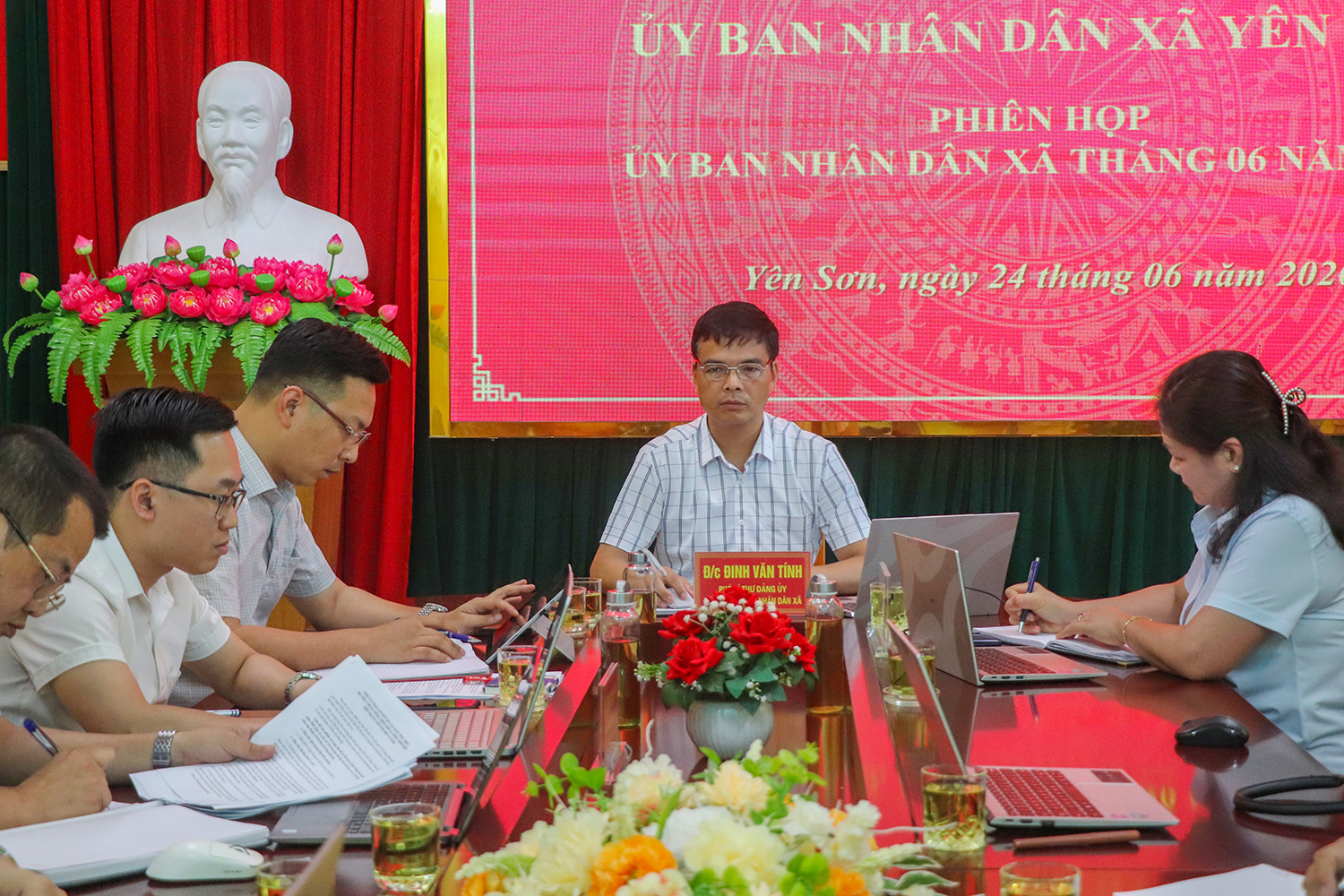UBND xã Yên Sơn họp phiên thường kỳ tháng 6 năm 2026