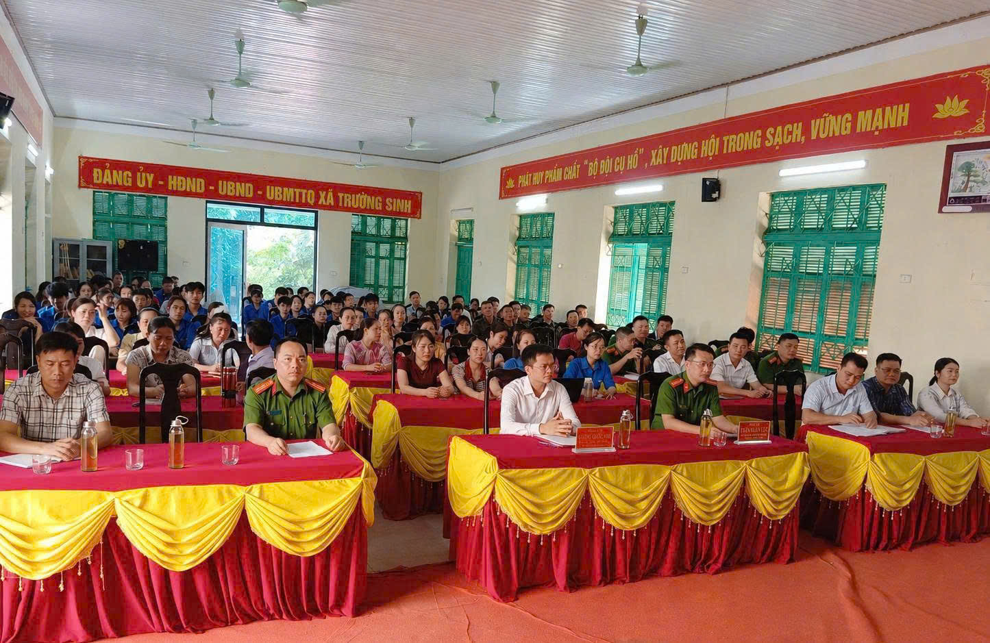 CHIẾN DỊCH MÙA HÈ SỐ CÙNG VNEID, HƯỚNG DẪN CÔNG DÂN SỐ, ĐỒNG HÀNH CÙNG NHÂN DÂN THỰC HIỆN ĐỀ ÁN 06