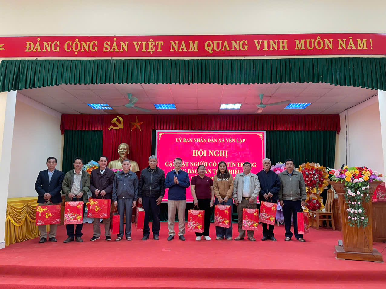 XÃ YÊN LẬP TỔ CHỨC THÀNH CÔNG HỘI NGHỊ GẶP MẶT NGƯỜI CÓ UY TÍN TRONG ĐỒNG BÀO DÂN TỘC THIỂU SỐ NĂM 2025