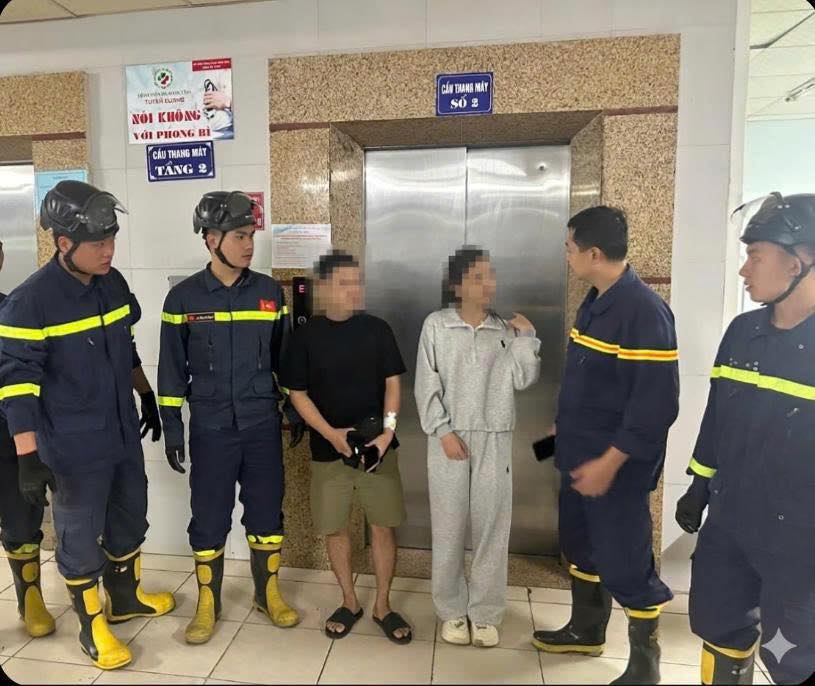 KỊP THỜI GIẢI CỨU 02 NẠN NHÂN BỊ MẮC KẸT TRONG THANG MÁY