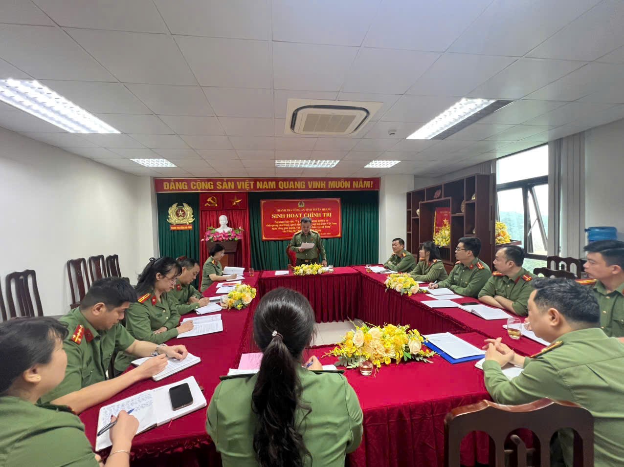 THANH TRA CÔNG AN TỈNH TỔ CHỨC SINH HOẠT CHÍNH TRỊ, TƯ TƯỞNG