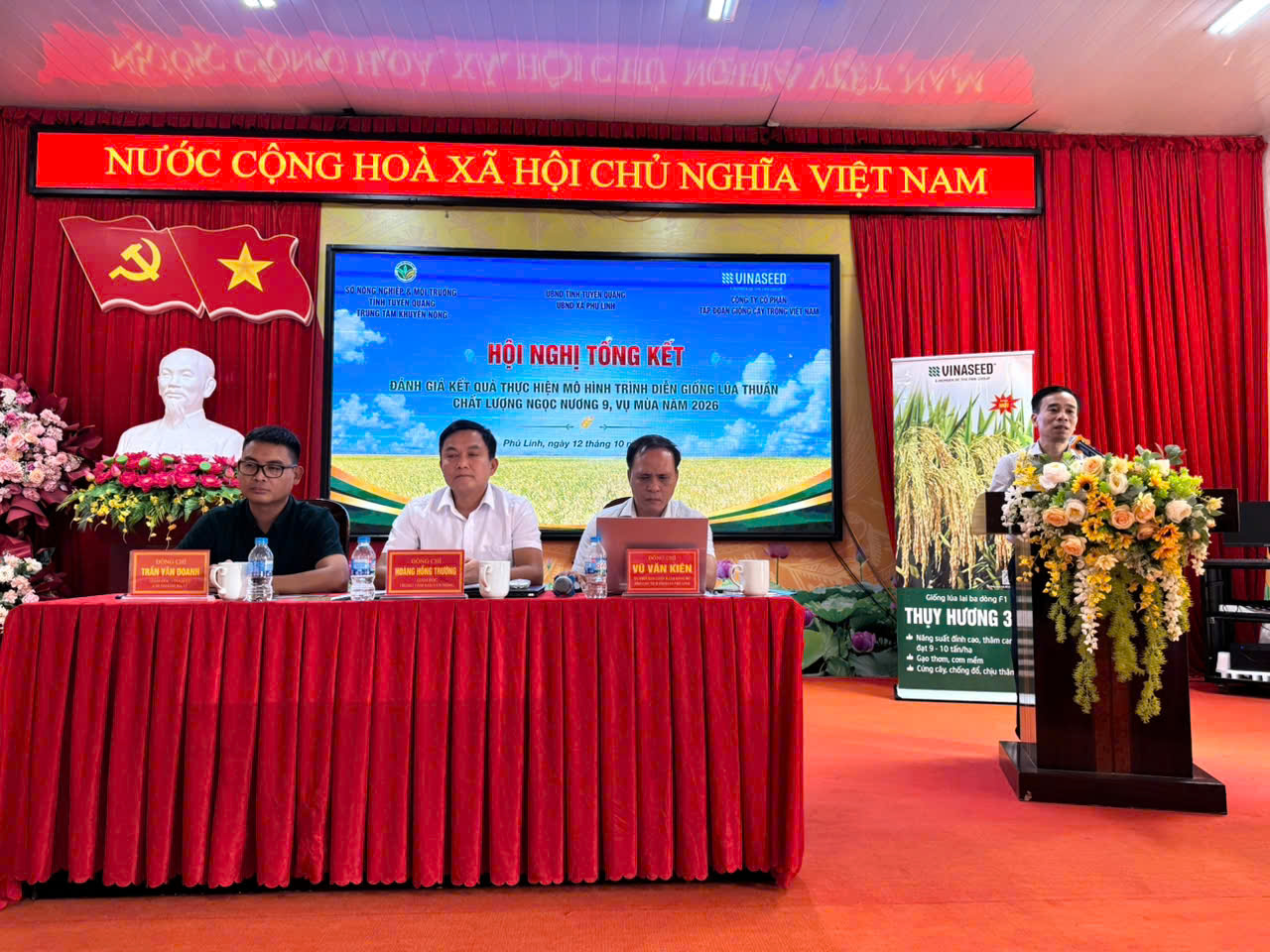XÃ PHÚ LINH TỔ CHỨC HỘI NGHỊ ĐÁNH GIÁ KẾT QUẢ MÔ HÌNH TRÌNH DIỄN GIỐNG LÚA THUẦN CHẤT LƯỢNG NGỌC NƯƠNG 9 VỤ MÙA NĂM 2026