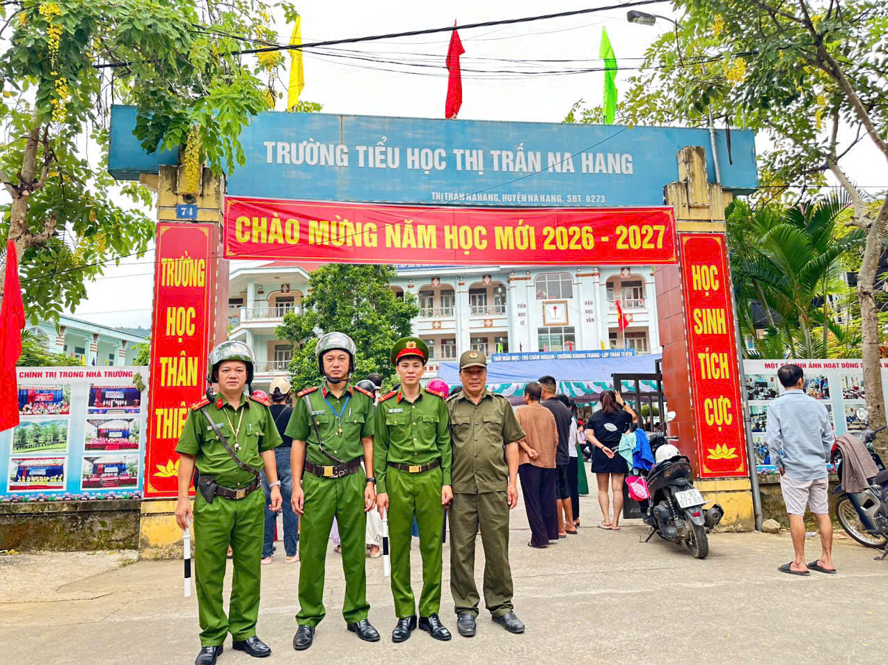 CÔNG AN XÃ NÀ HANG TĂNG CƯỜNG BẢO ĐẢM AN NINH, TRẬT TỰ NGÀY KHAI GIẢNG