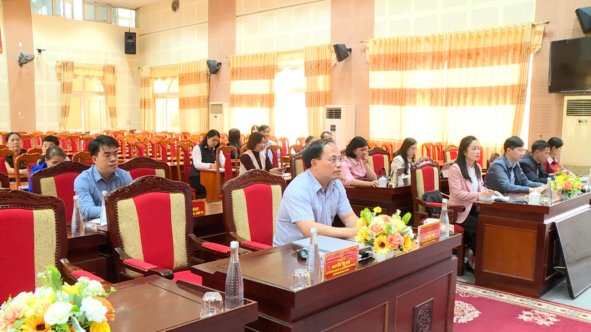 Hội nghị phổ biến, tuyên truyền kiến thức và các mô hình về chuyển đổi giống cây trồng, vật nuôi năng suất, giá trị kinh tế cao cho người dân