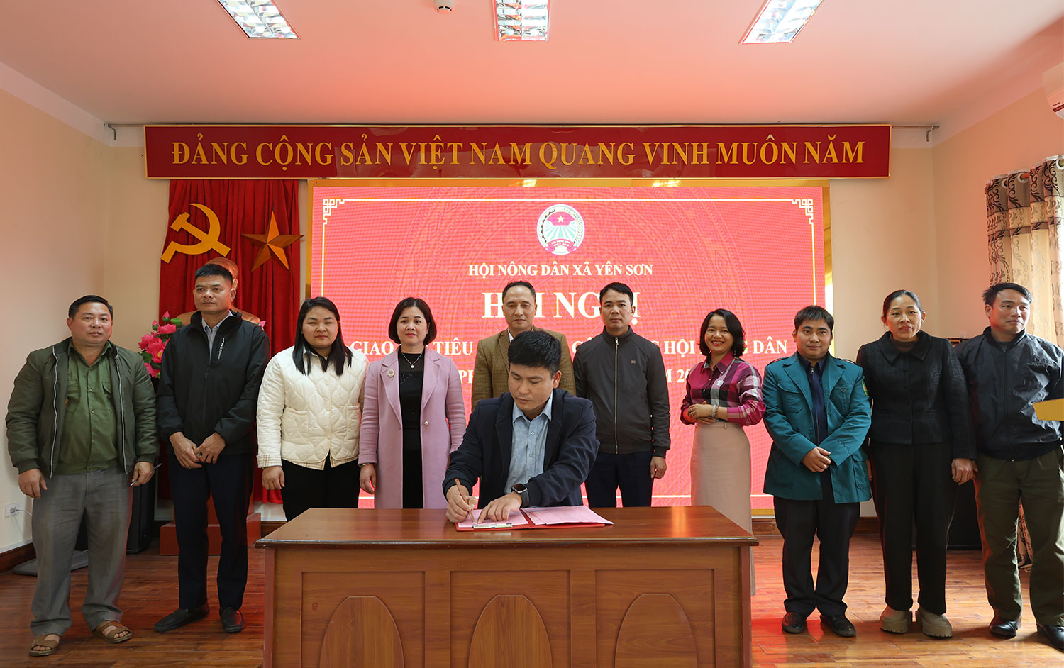 Hội nông dân xã Yên Sơn phấn đấu trên 80% chi hội ứng dụng công nghệ thông tin, mạng xã hội trong sinh hoạt và tổ chức hoạt động.