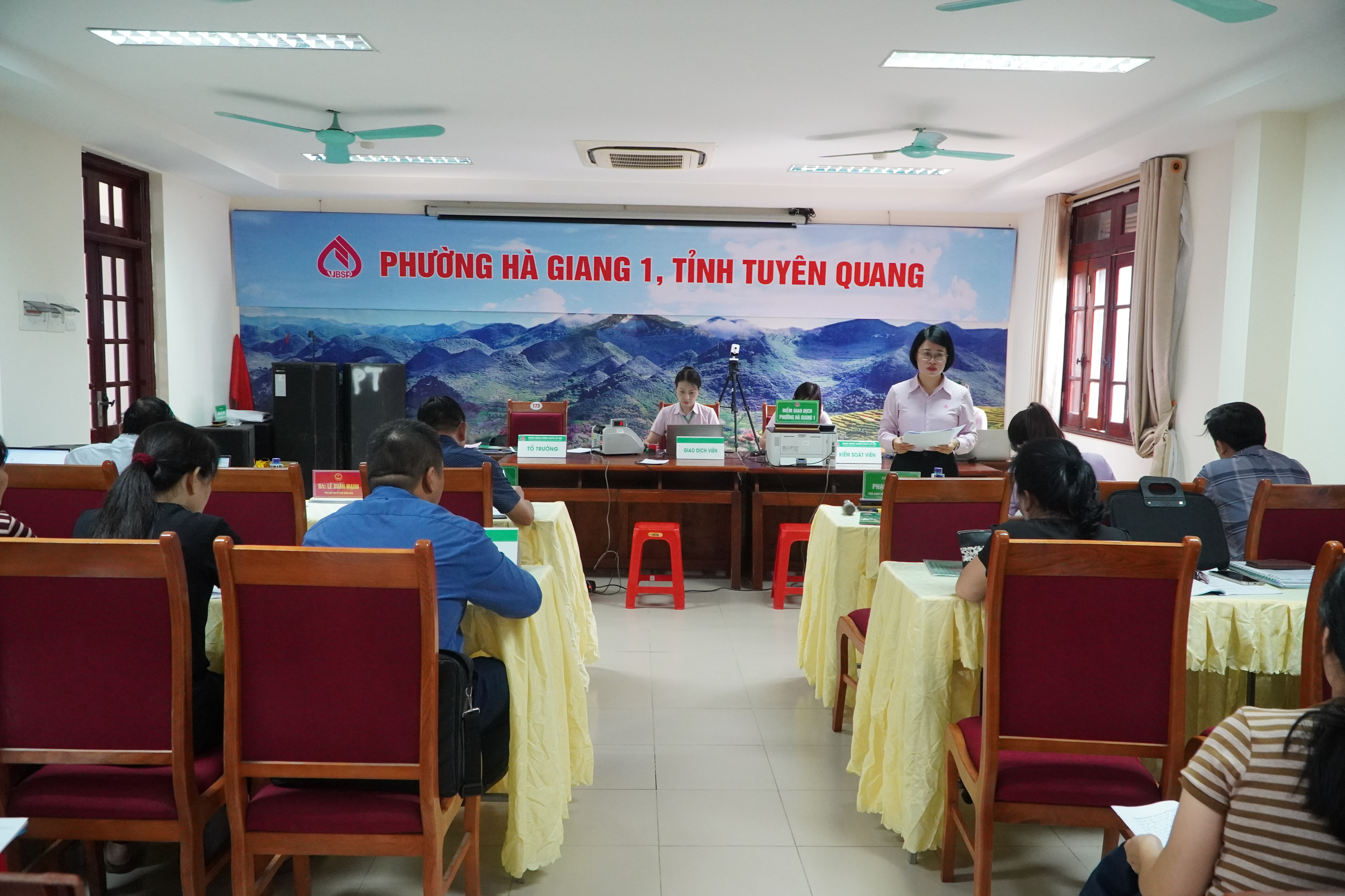 Ban đại diện HĐQT NHCSXH phường Hà Giang 1 tổ chức phiên họp quý II năm 2026