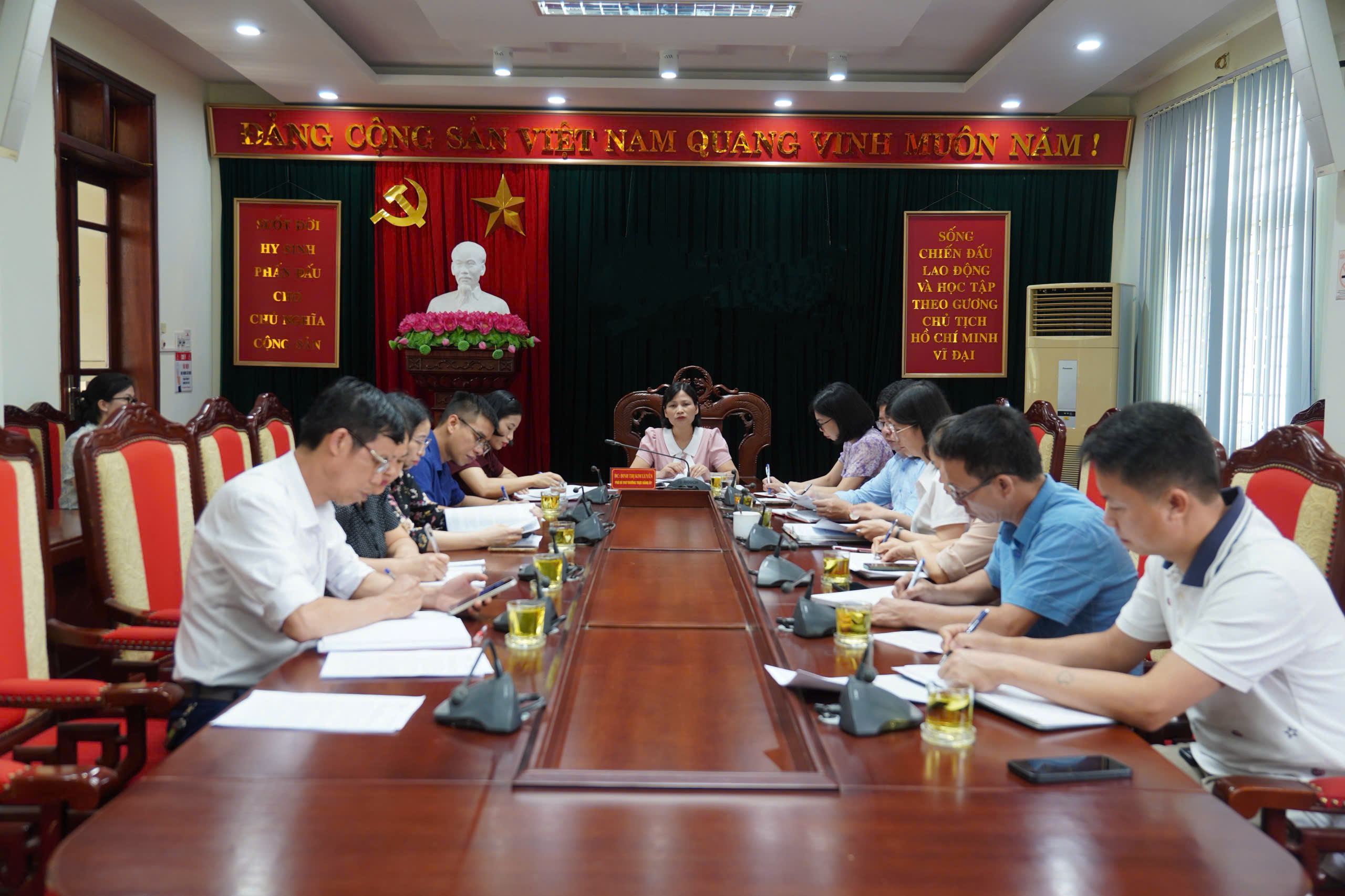 Thường trực Đảng ủy xã giao ban công tác quý II năm 2026